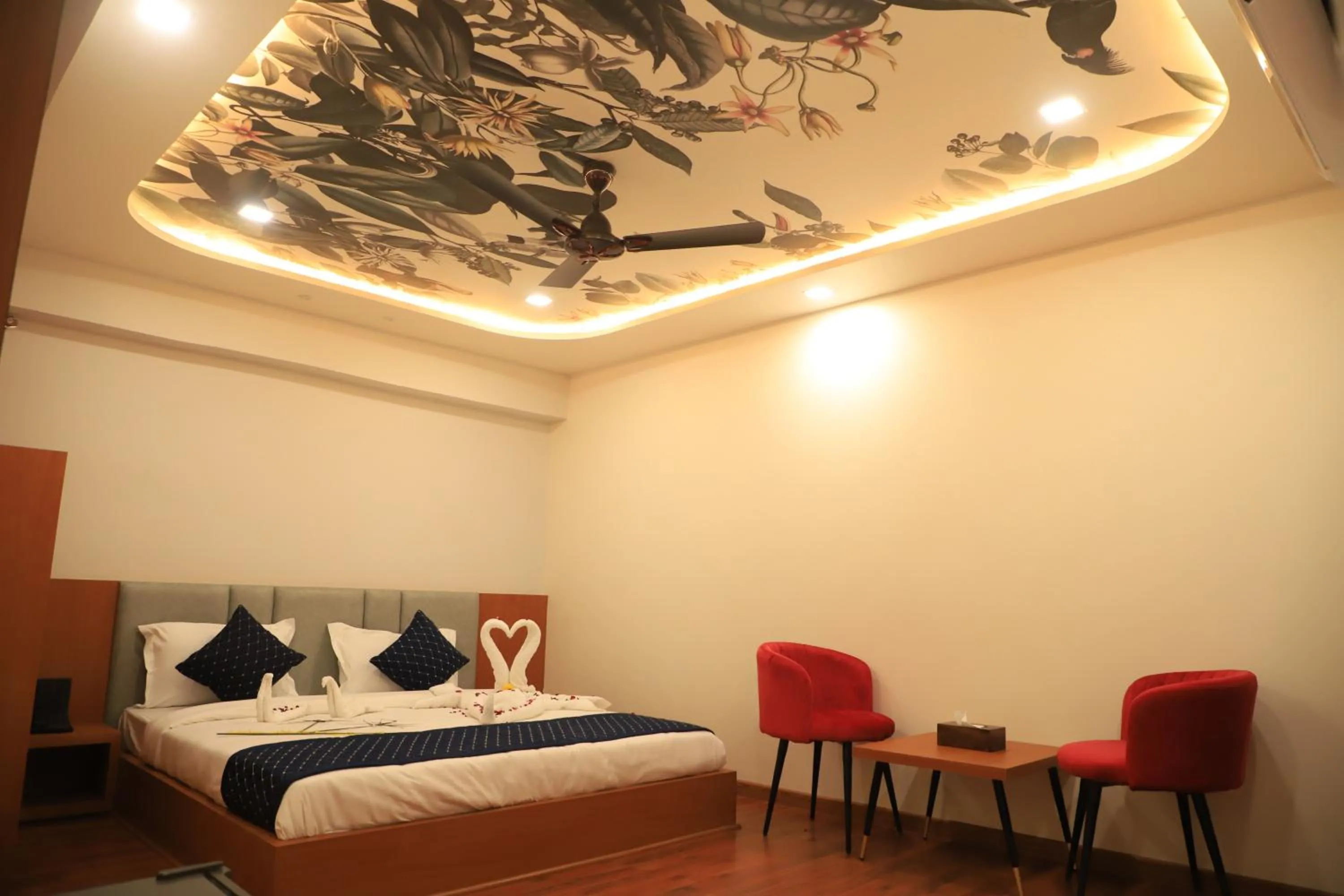 Bedroom, Bed in Hotel Pride Of Chittor