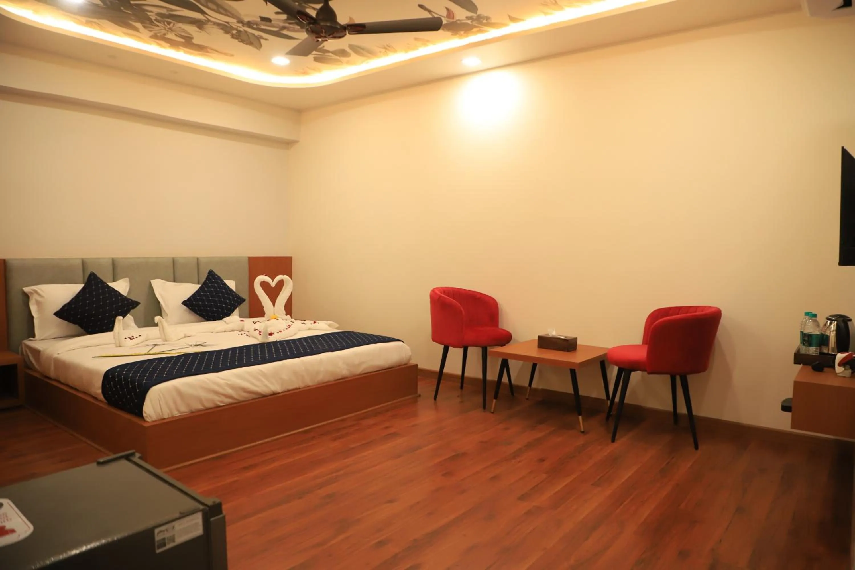 Bedroom, Bed in Hotel Pride Of Chittor