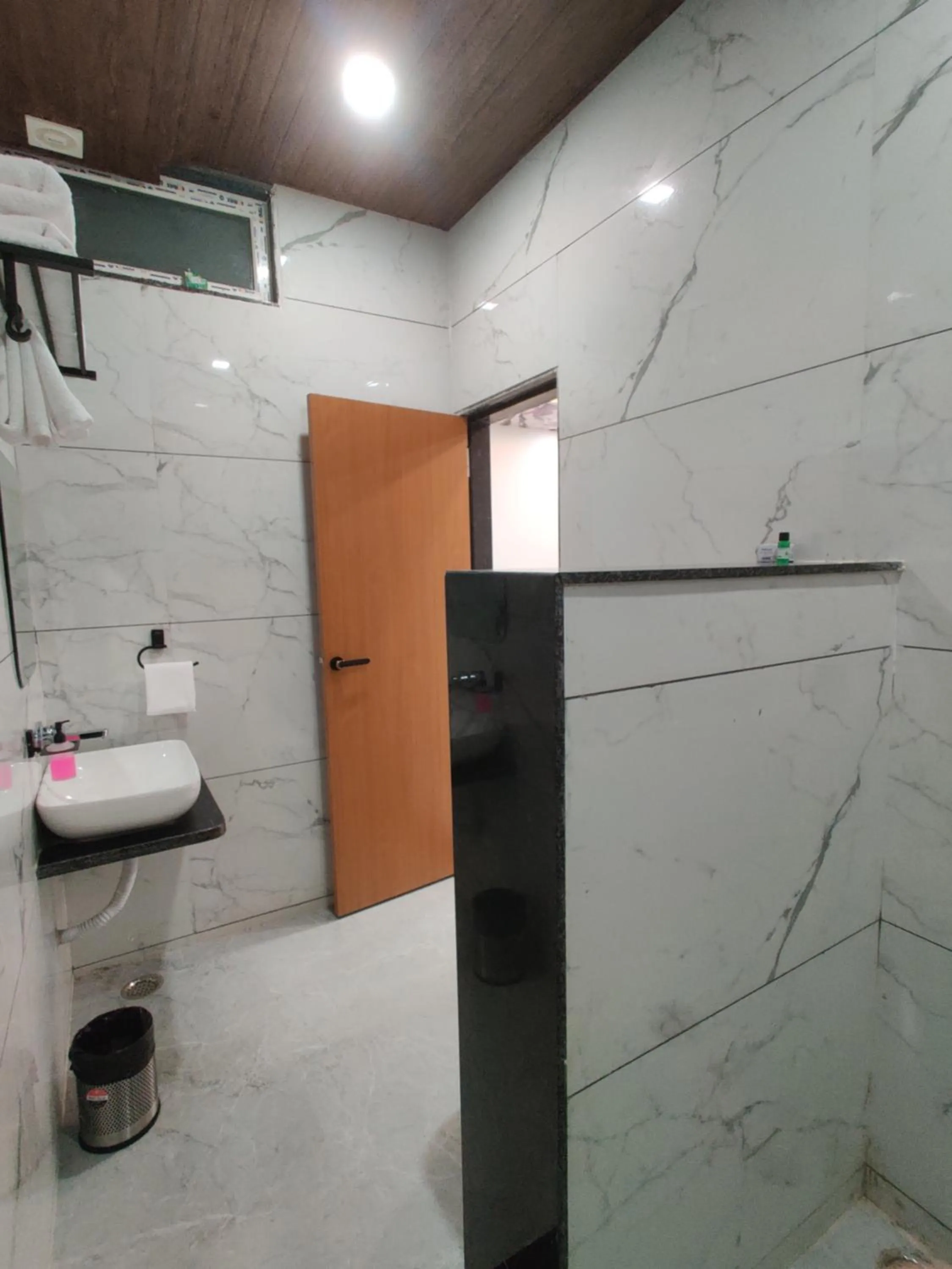 Shower in Hotel Pride Of Chittor