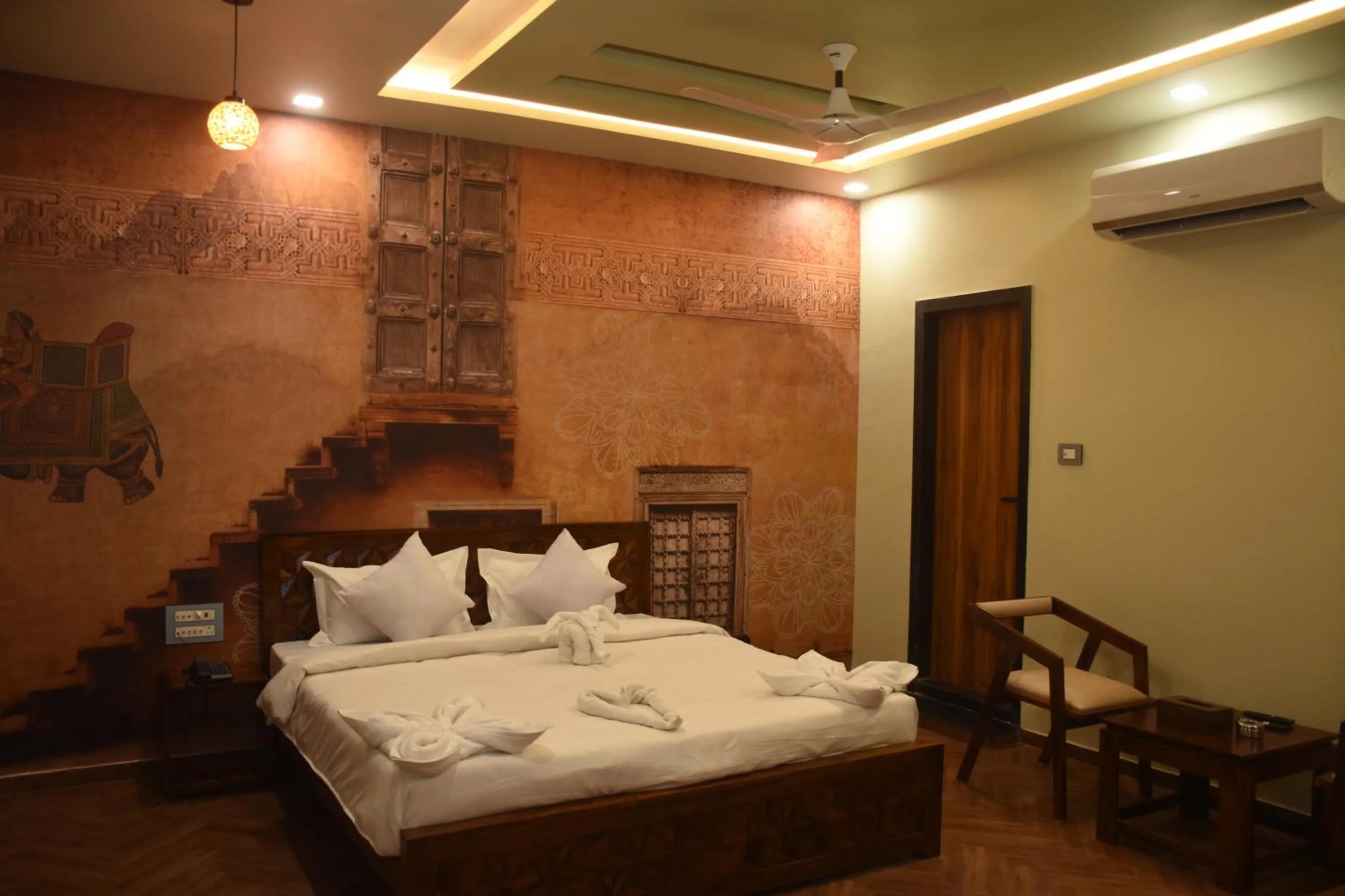 Bed in Hotel Pride Of Chittor