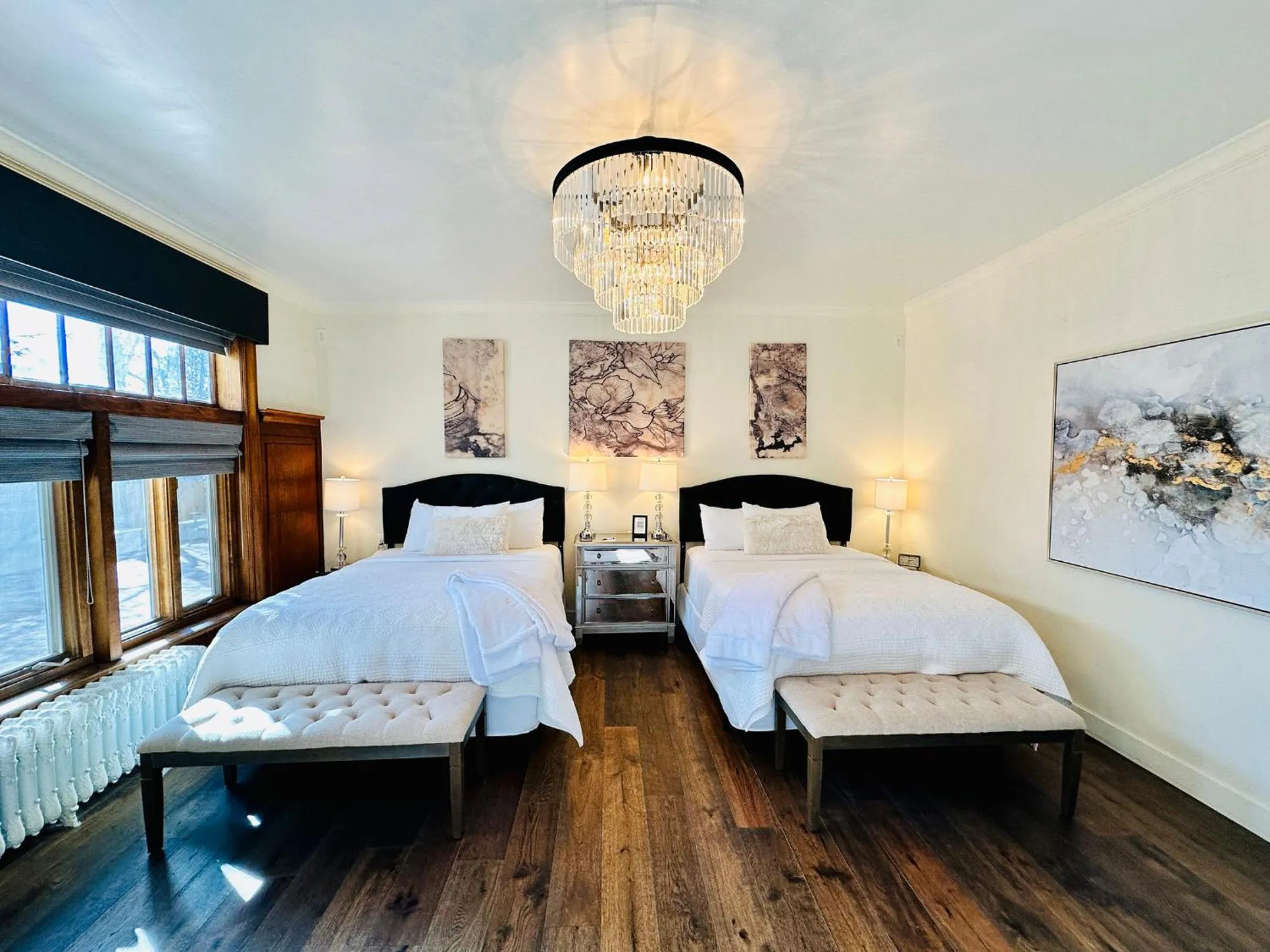 Bedroom, Bed in Bespoke Inn Flagstaff