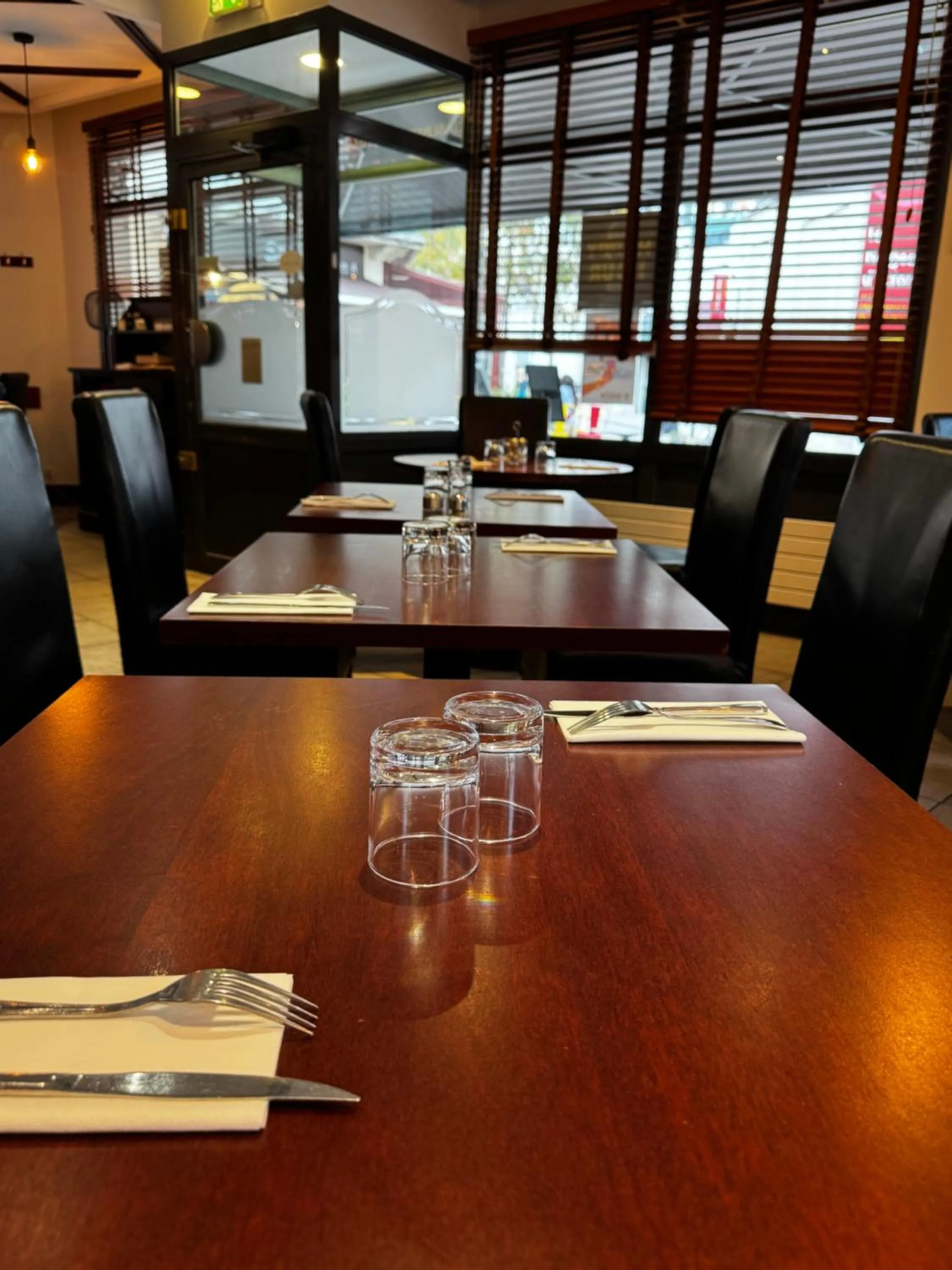 Restaurant/places to eat in Hôtel Au Petit Caporal