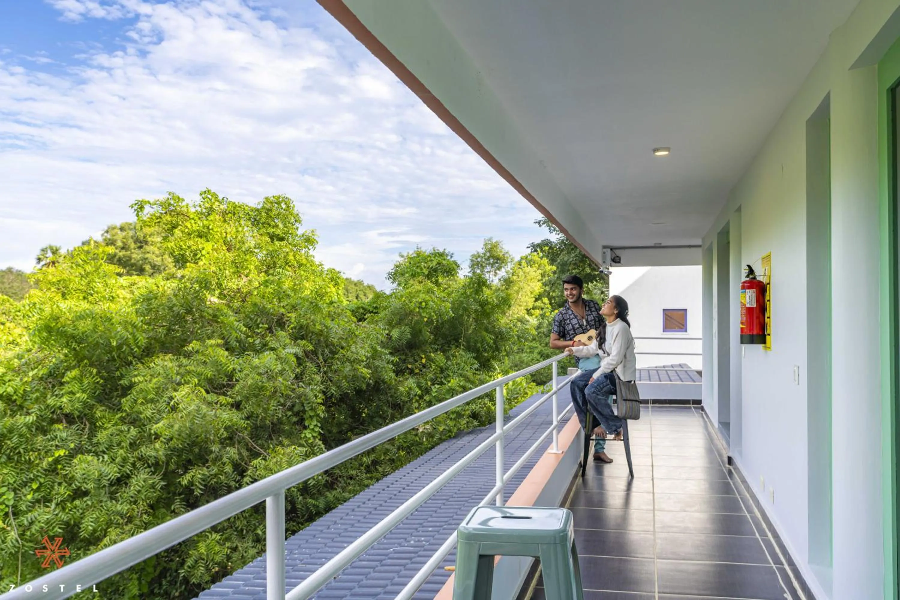 Day in Zostel Pondicherry, Auroville Road