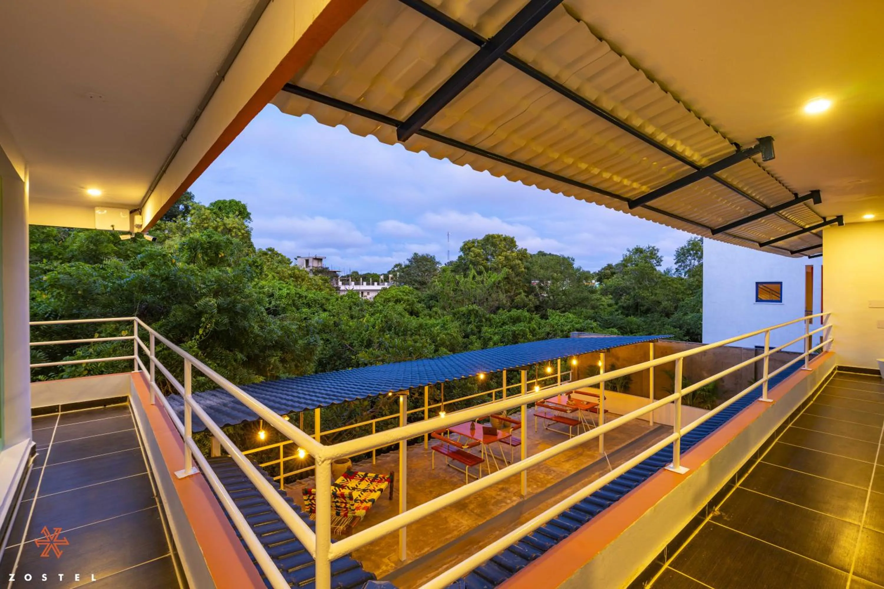 Day in Zostel Pondicherry, Auroville Road