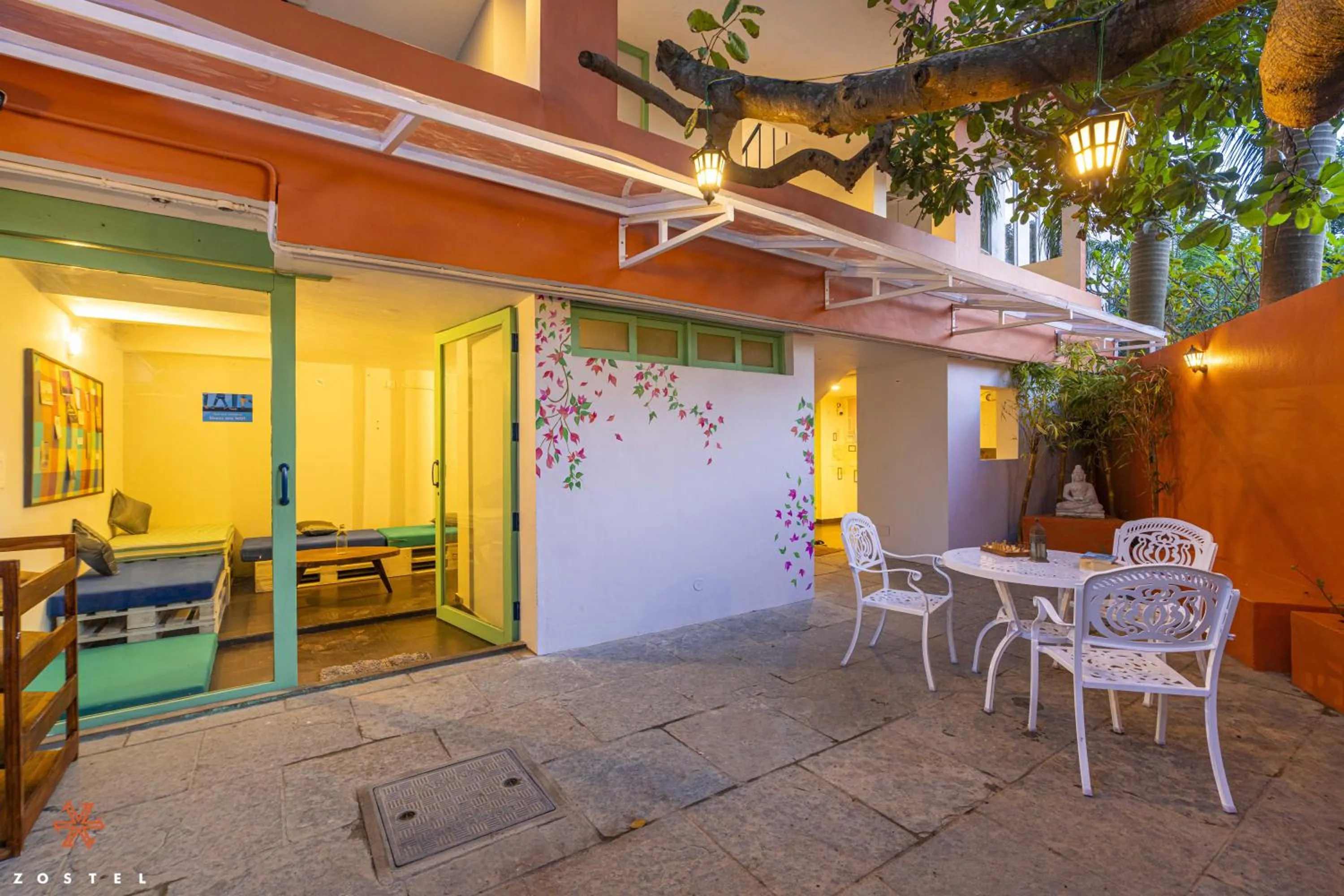 Day in Zostel Pondicherry, Auroville Road