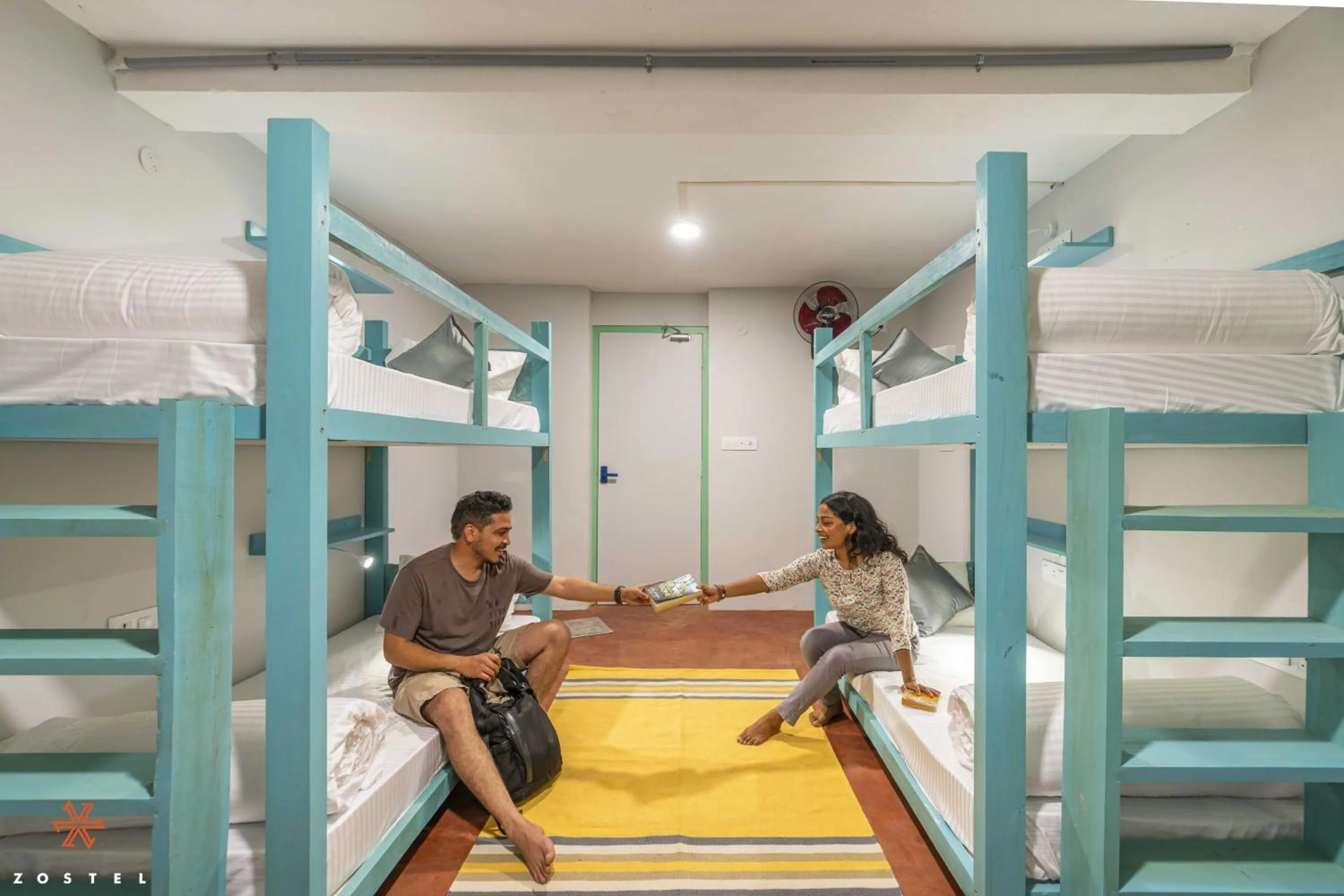 People, Bed in Zostel Pondicherry, Auroville Road