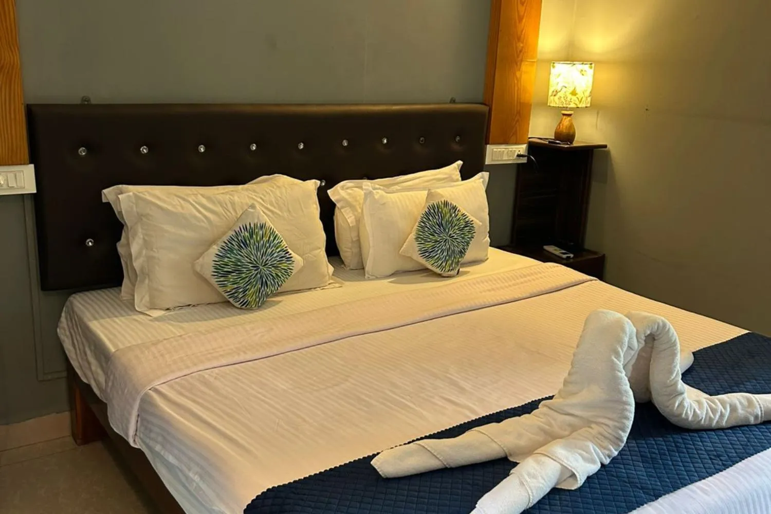 View (from property/room), Bed in YogiTree Beach Resort & Cafe - 100m from Morjim Beach