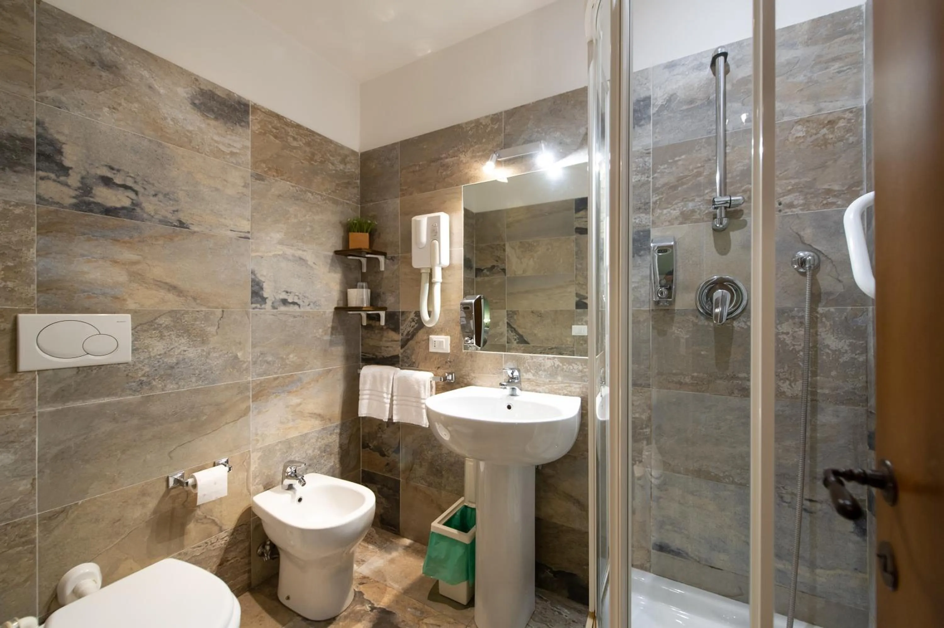 Bathroom in Vaticana Ottaviani Roma