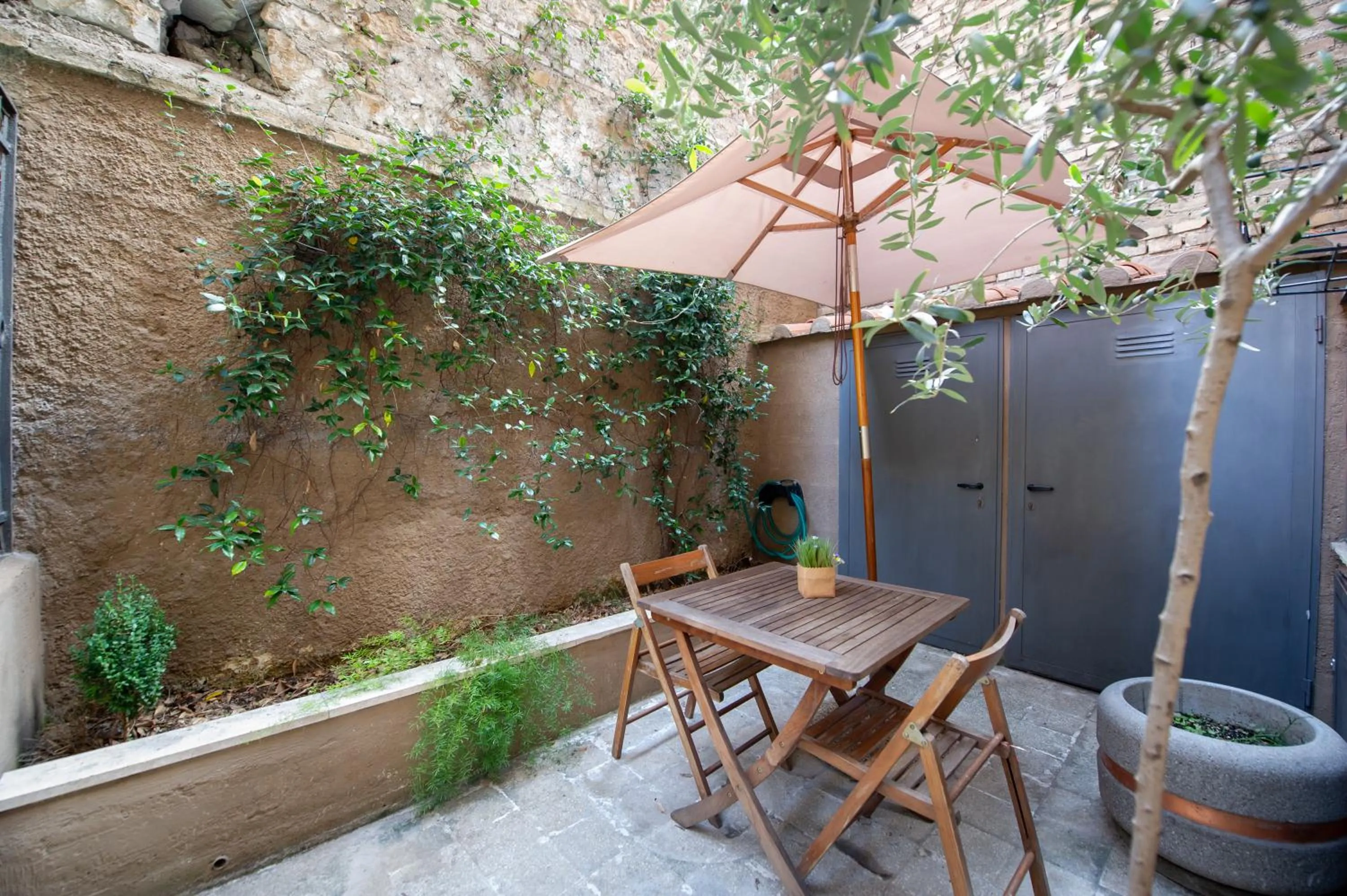 Garden in Vaticana Ottaviani Roma