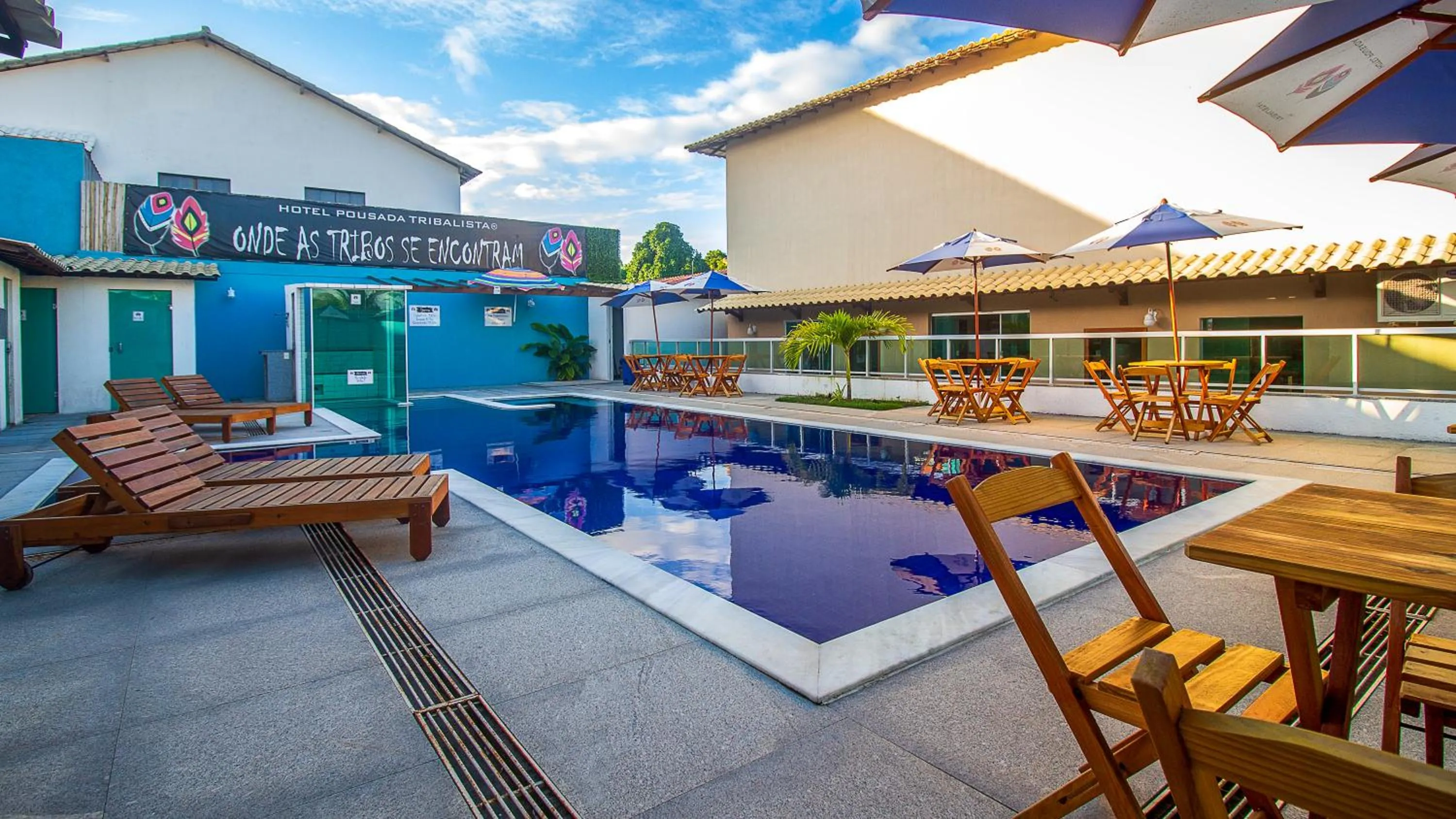 Property building in Hotel Pousada Tribalista