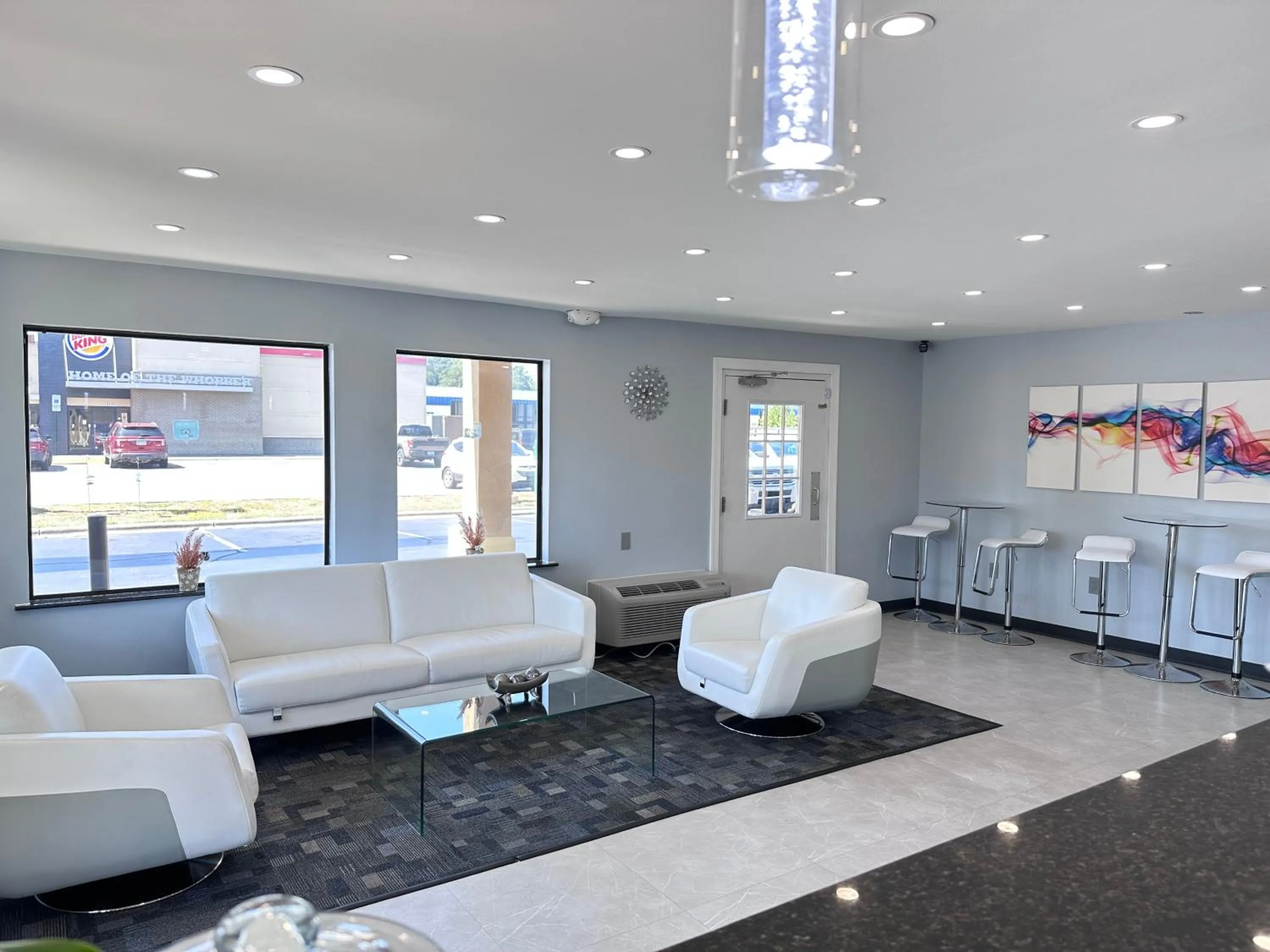 Lobby or reception in Deluxe Inn - Fayetteville I-95