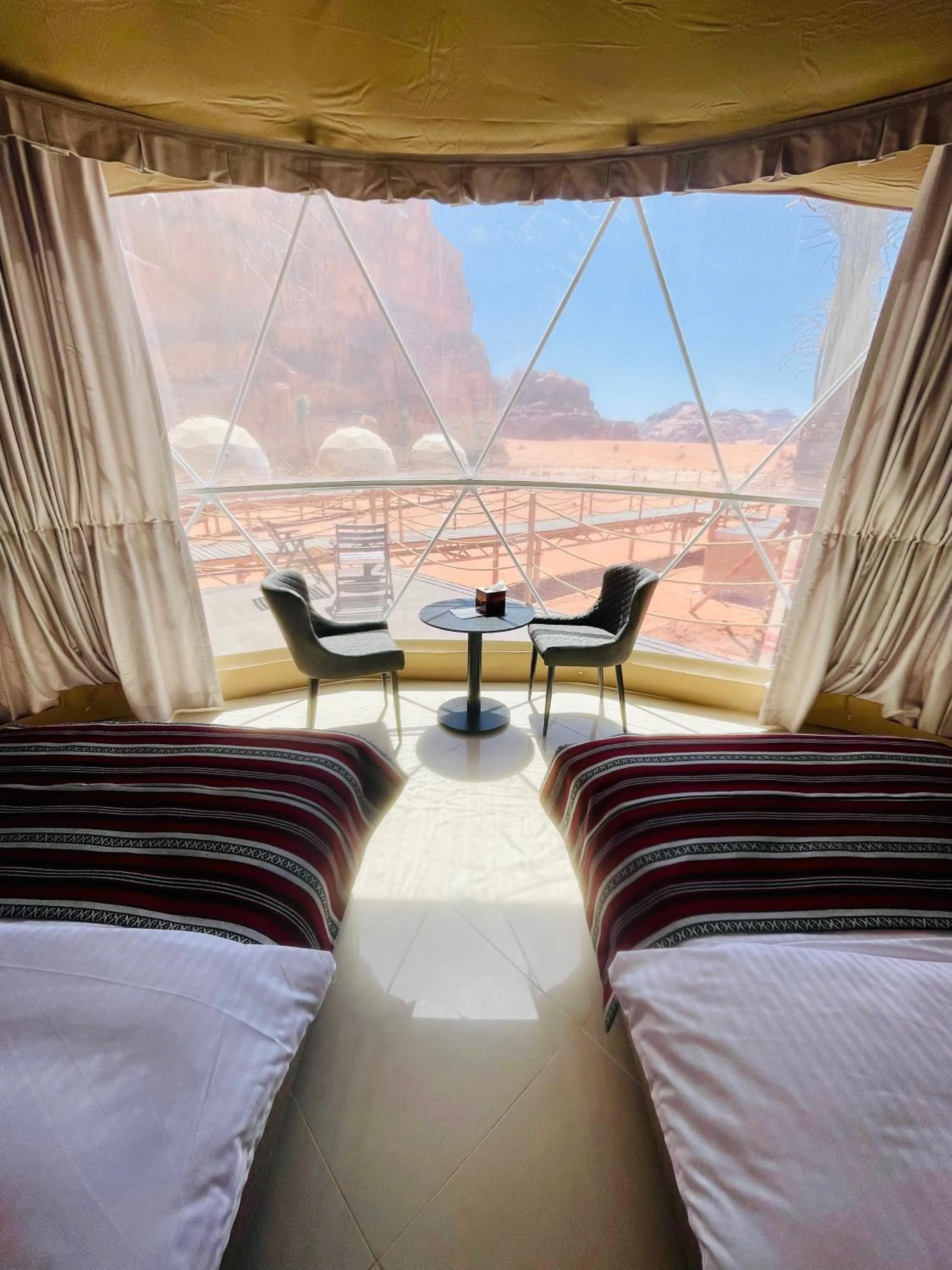 Bedroom, Bed in Valley Resort