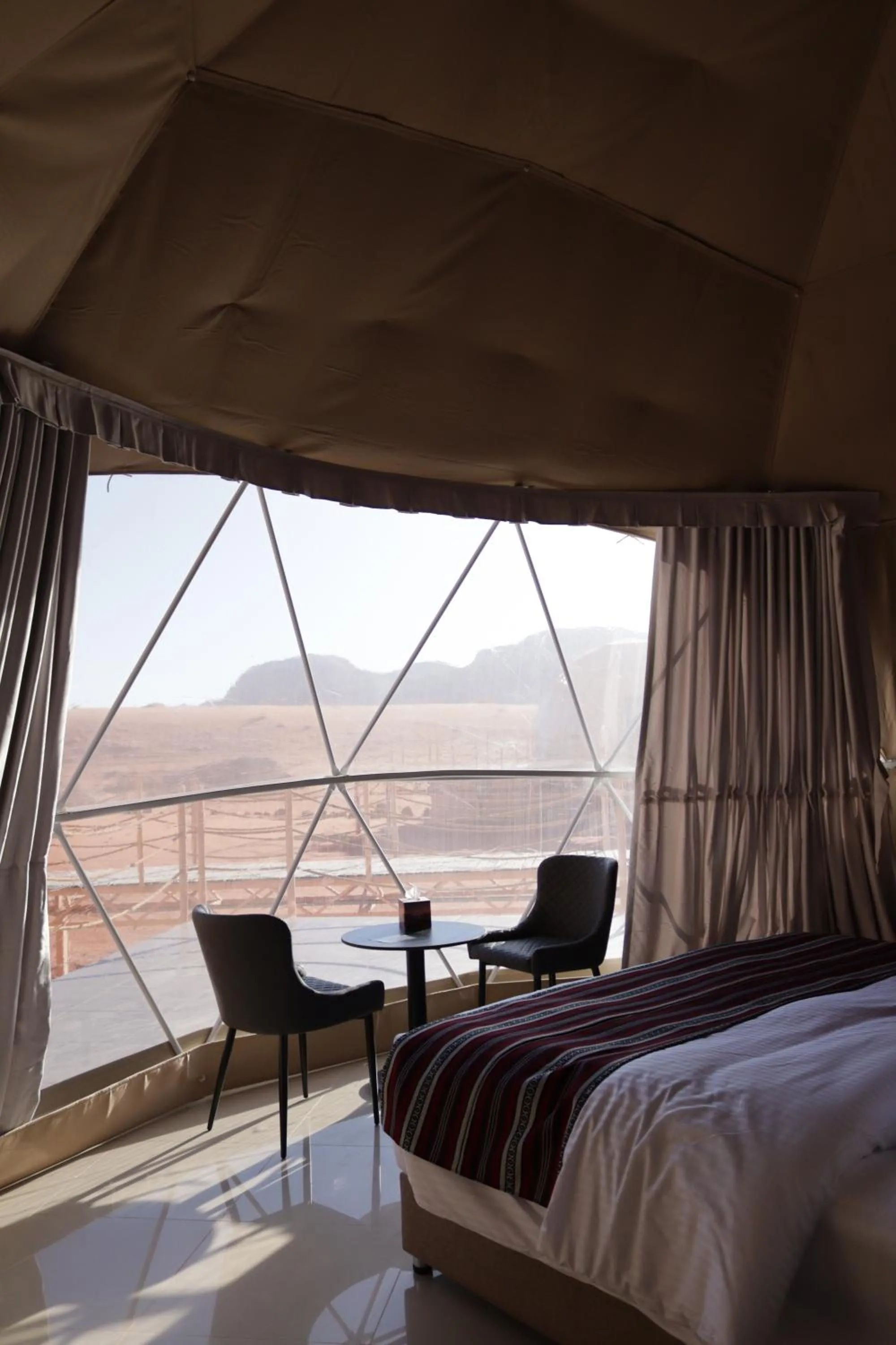 Bedroom, Bed in Valley Resort