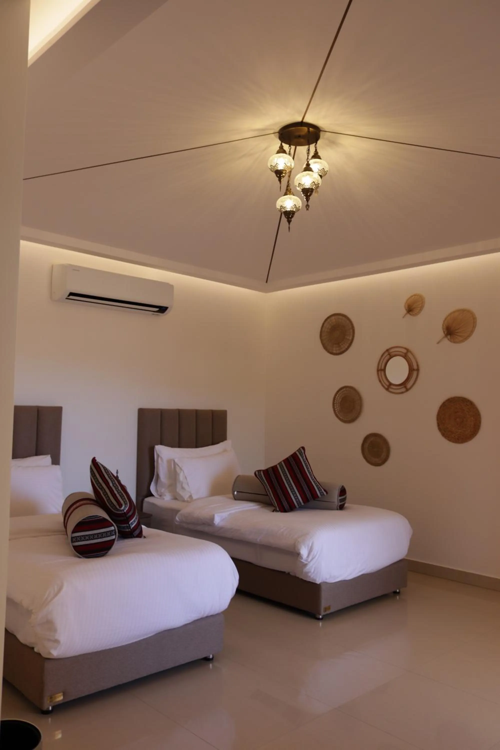 Bedroom, Bed in Valley Resort