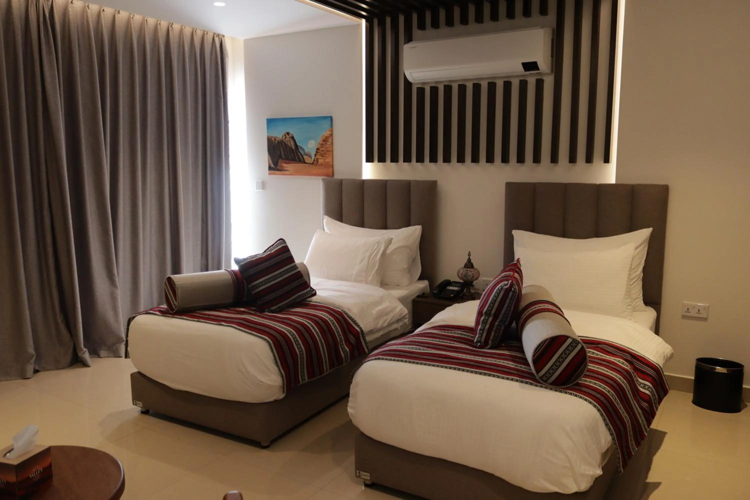 Bedroom, Bed in Valley Resort