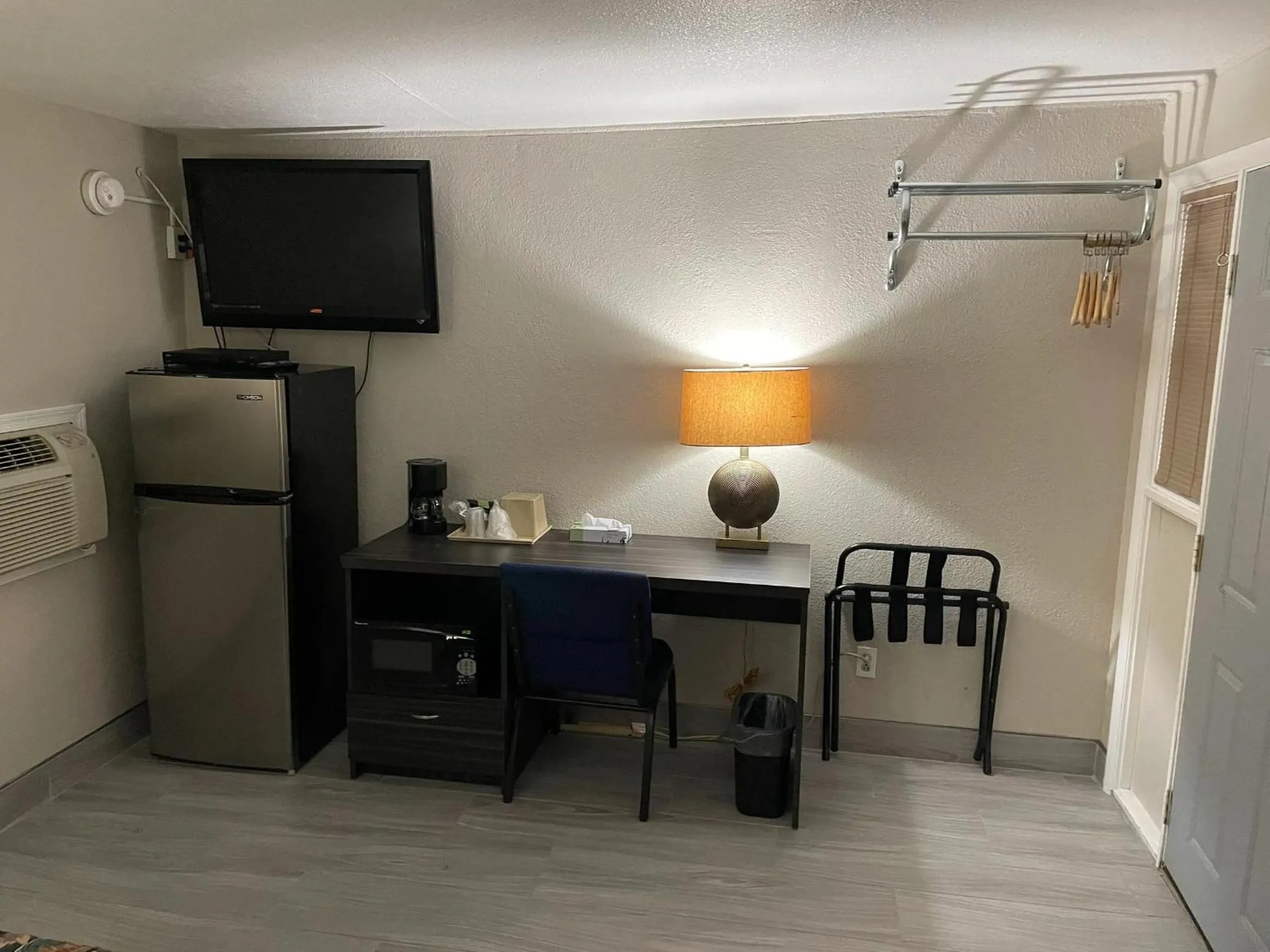 TV and multimedia in Palms Inn