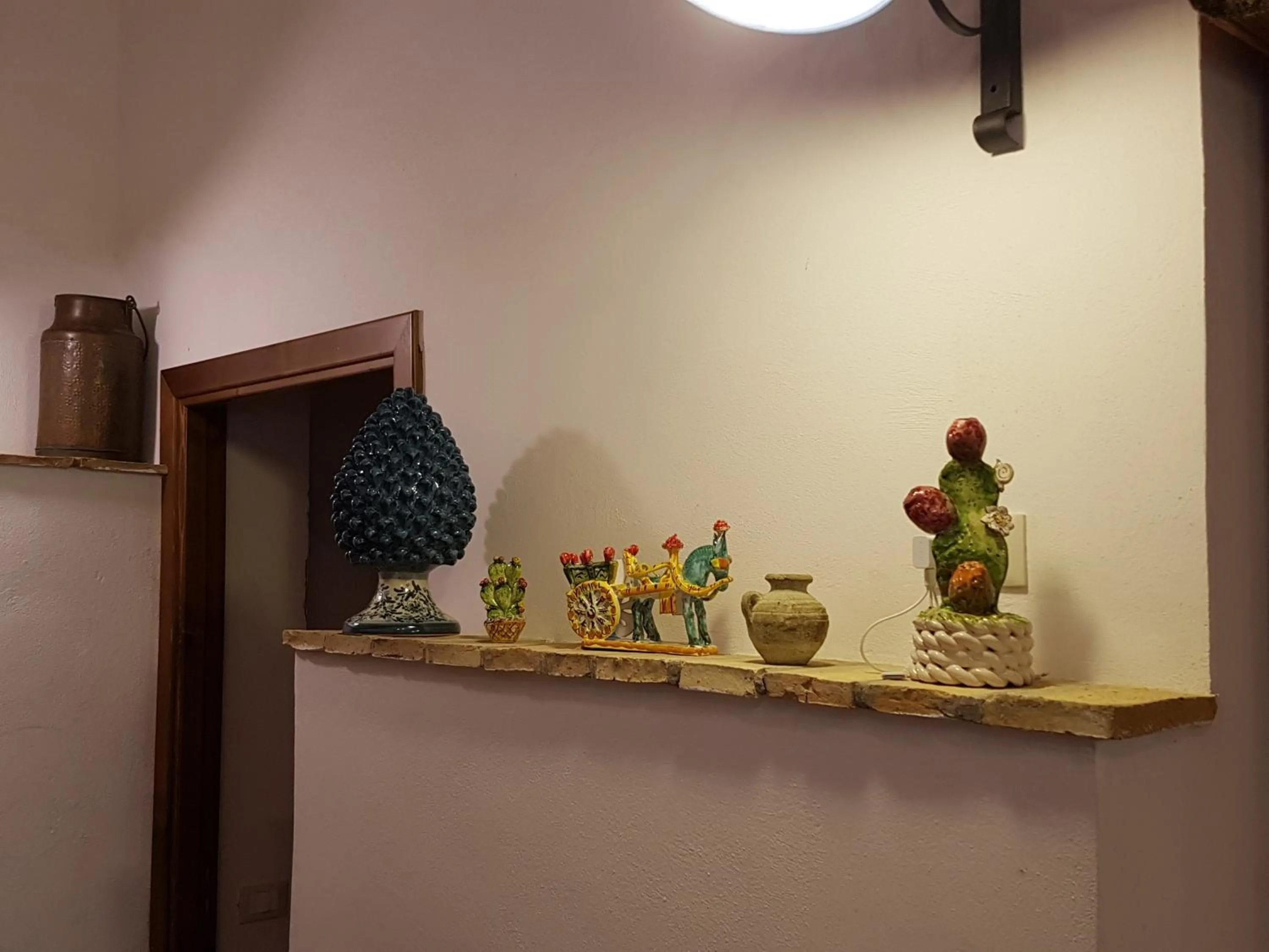 Decorative detail in Agriturismo Passo dei Briganti