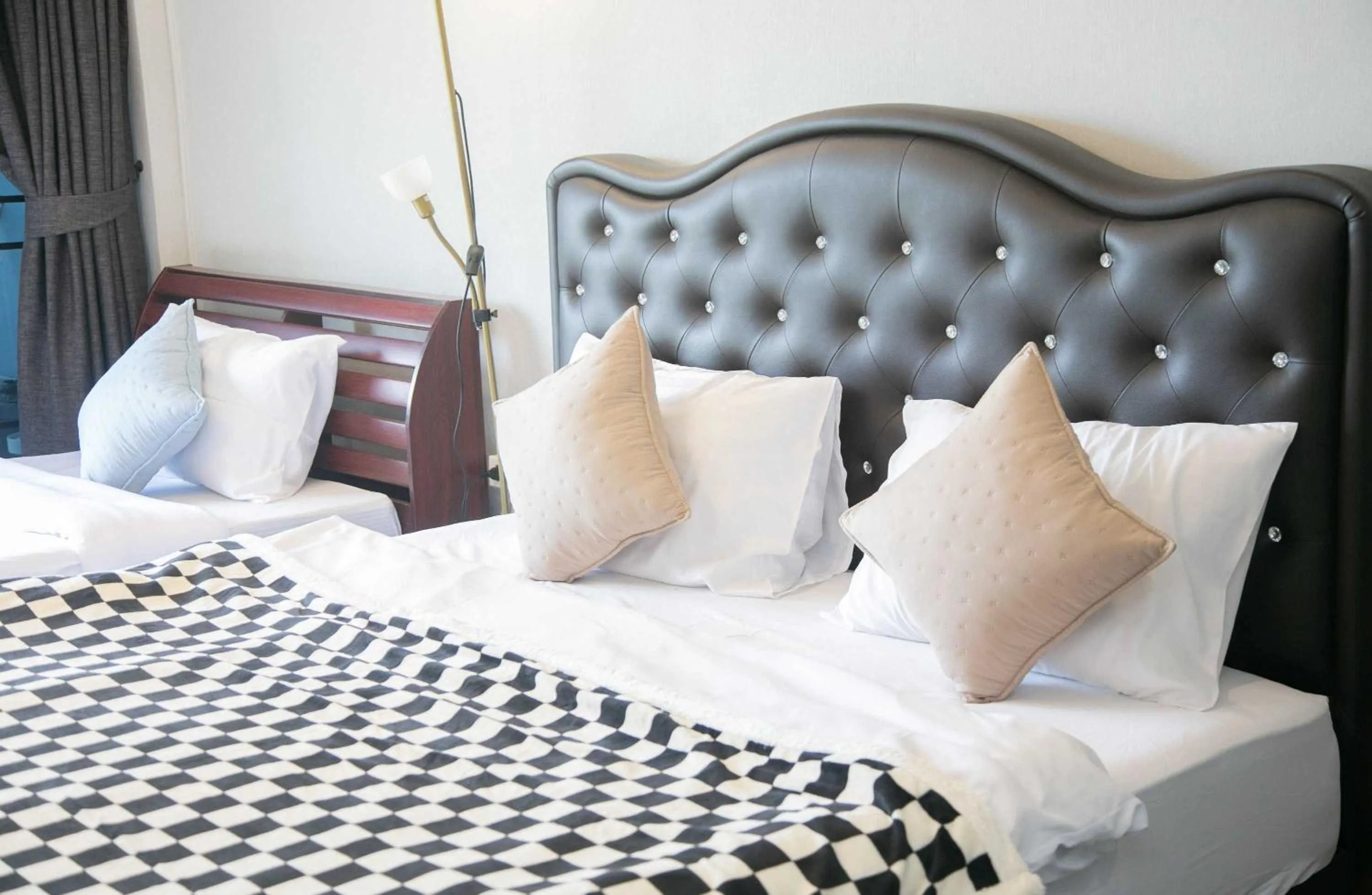 Bedroom, Bed in Hello Host