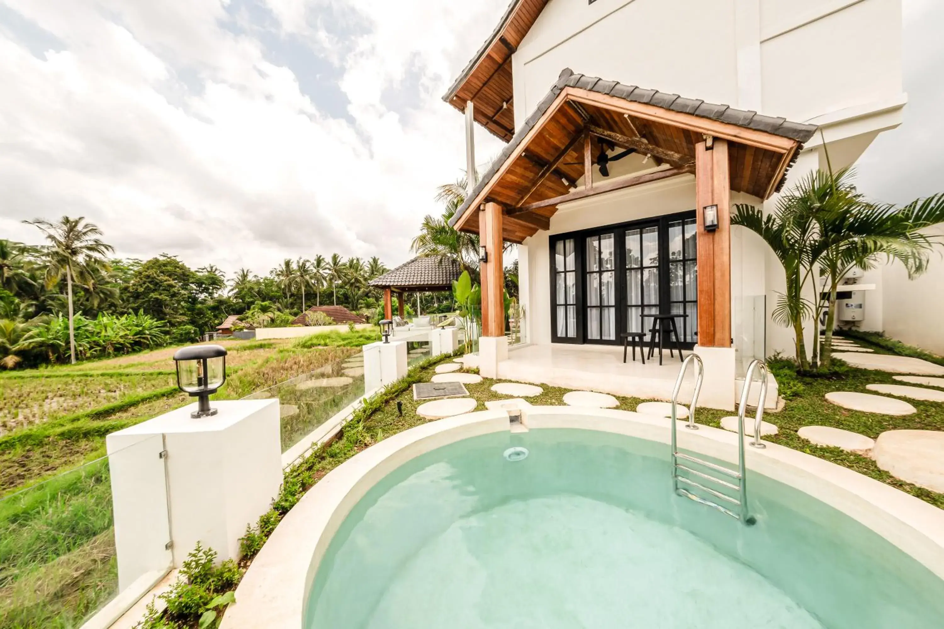 Sarang Apartments by EVDEkimi - Rice field escape with Yoga lounge, Lush garden - Long stay extras Sarang Apartments by EVDEkimi - Rice field escape with Yoga lounge, Lush garden - Long stay extras