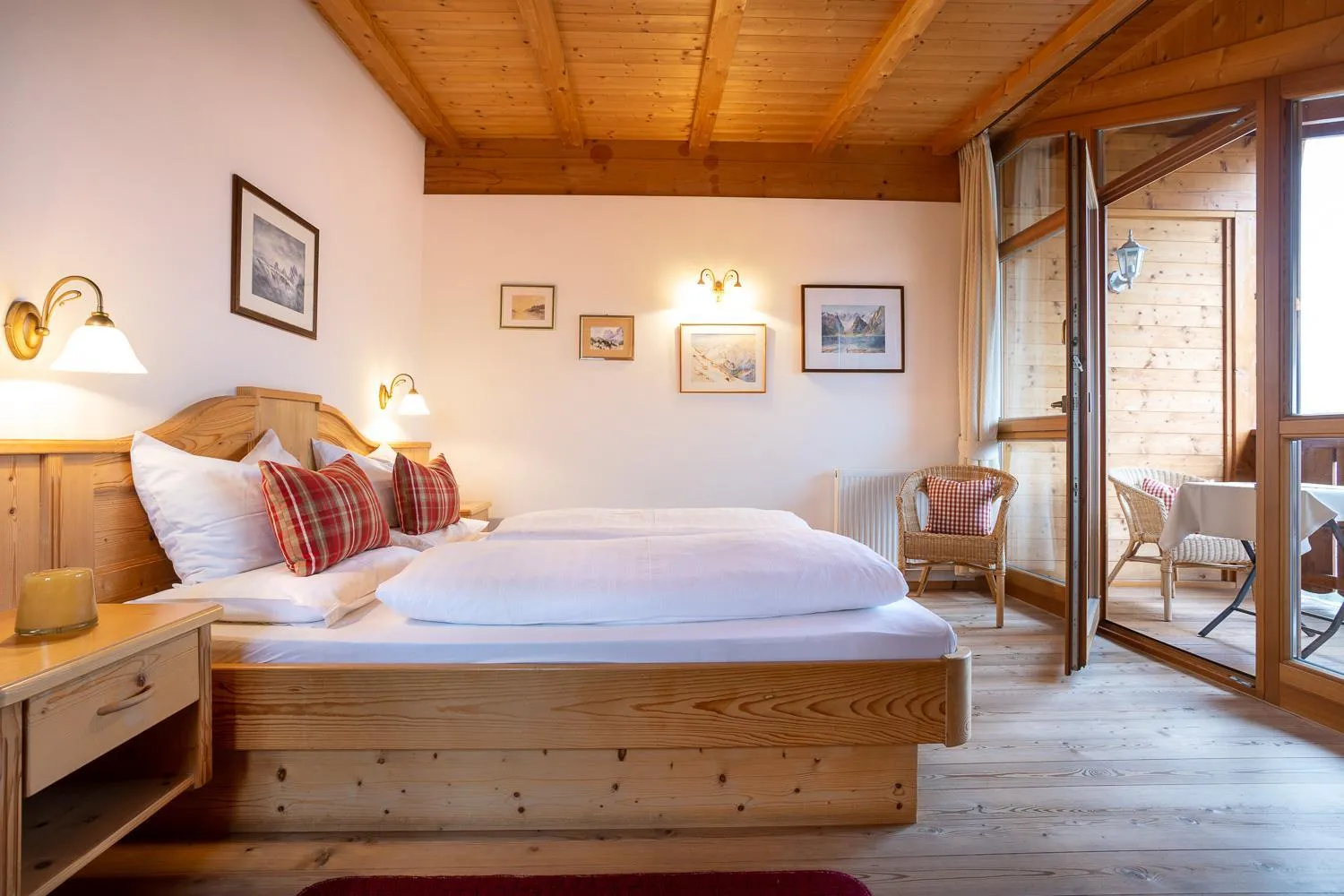 Bed in Apartments Etruska Gabriela