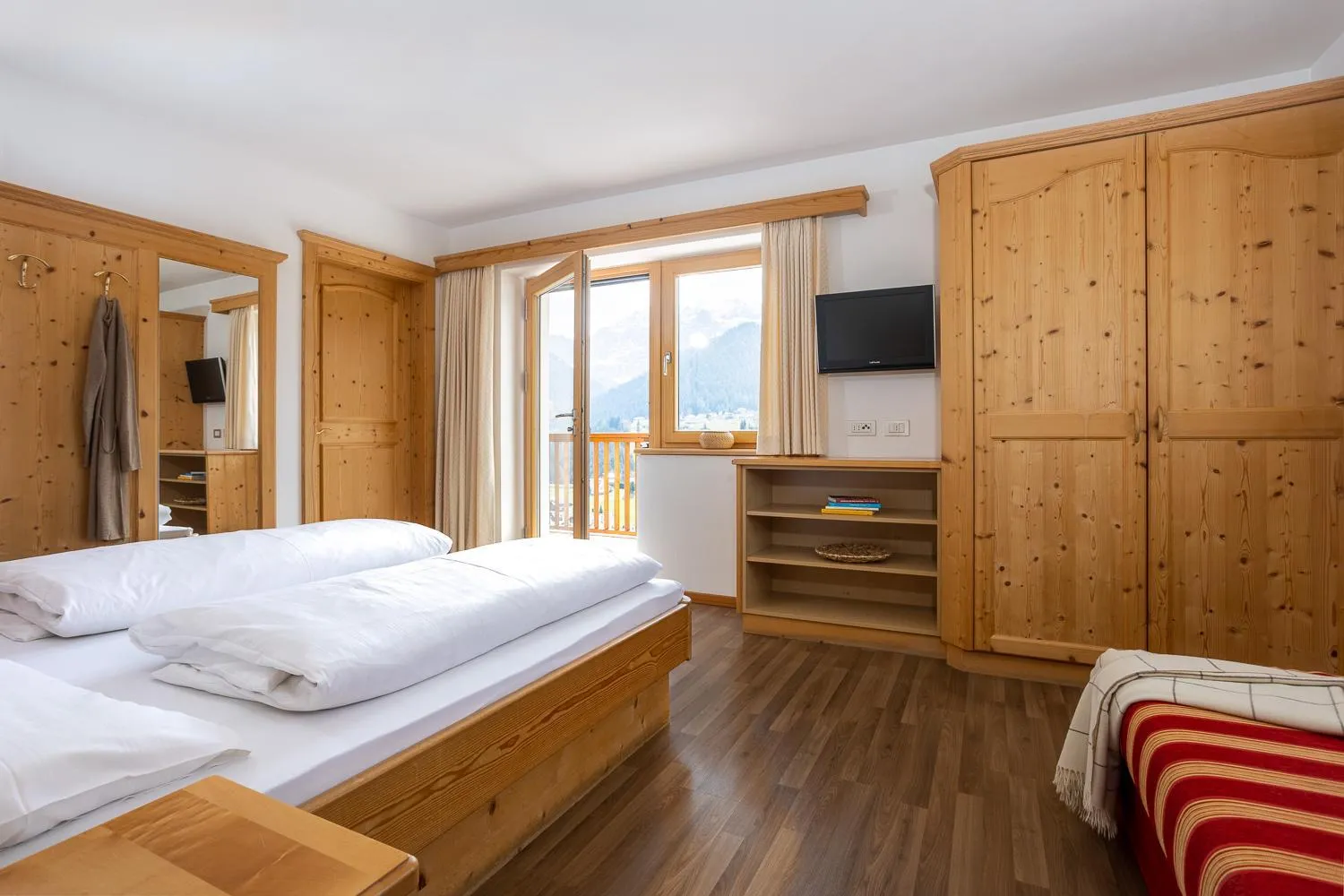 Bed in Apartments Etruska Gabriela