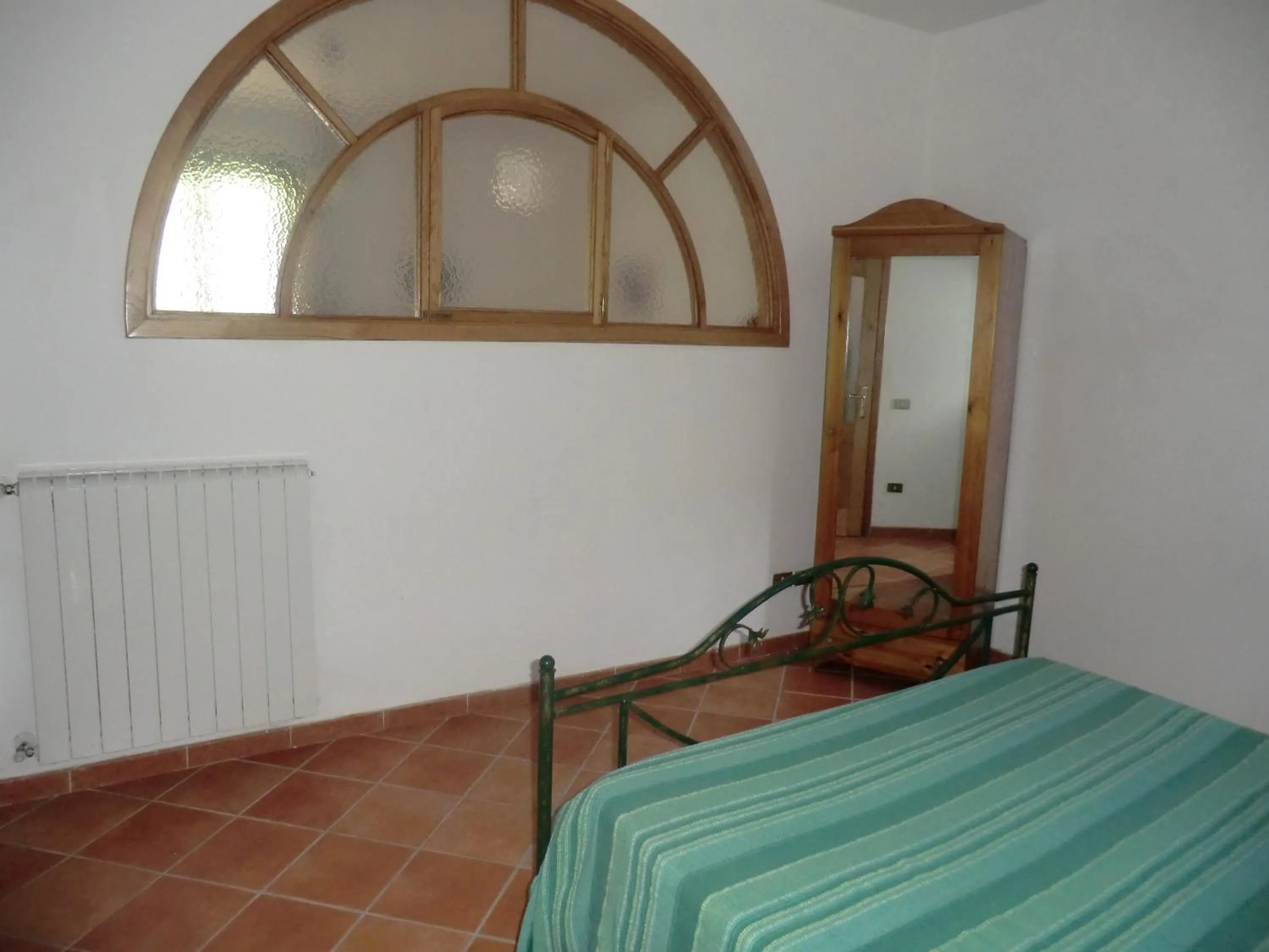 Photo of the whole room, Bed in Agriturismo Mare e Monti