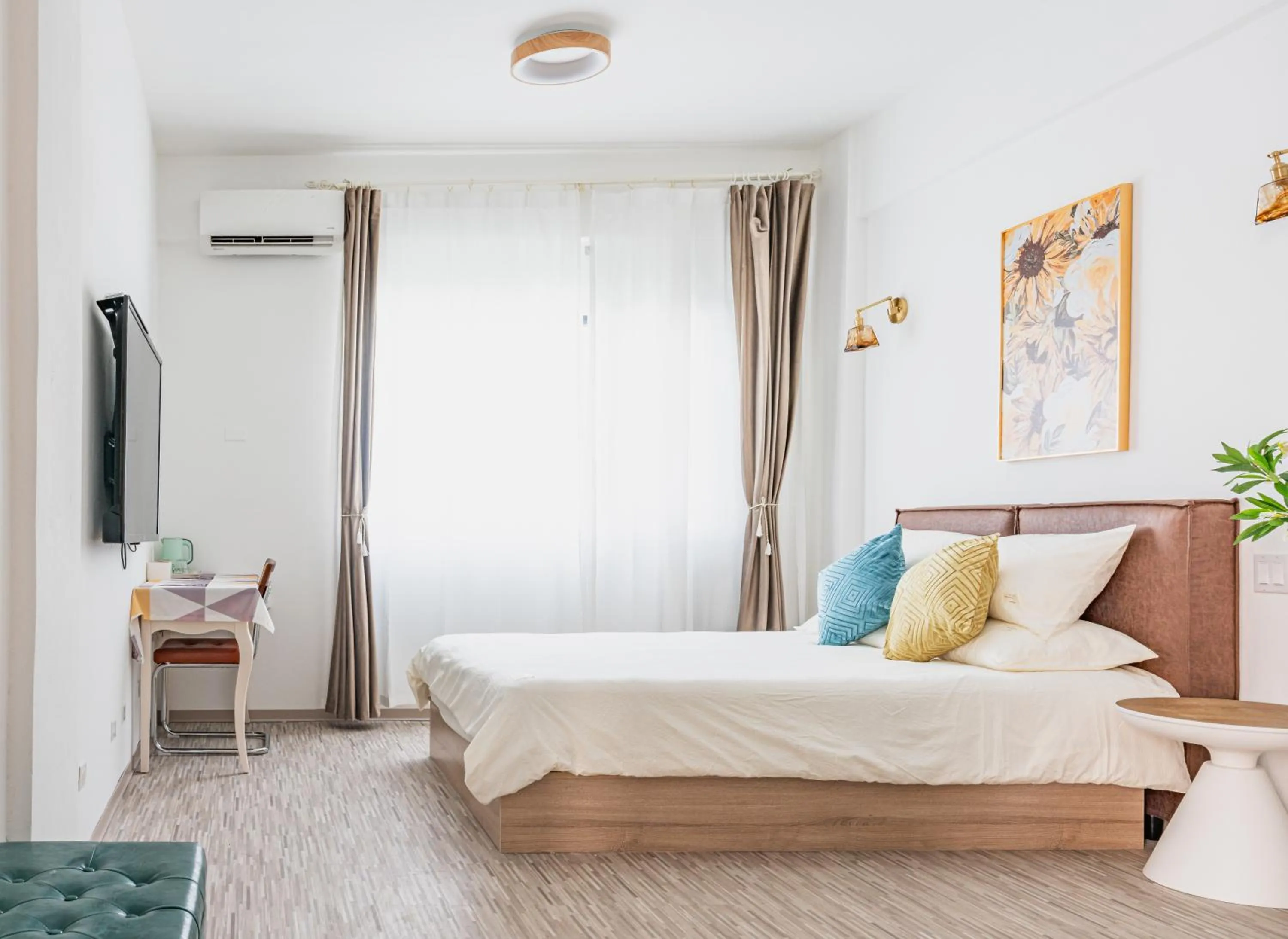 Bed in Seabreaze Garden