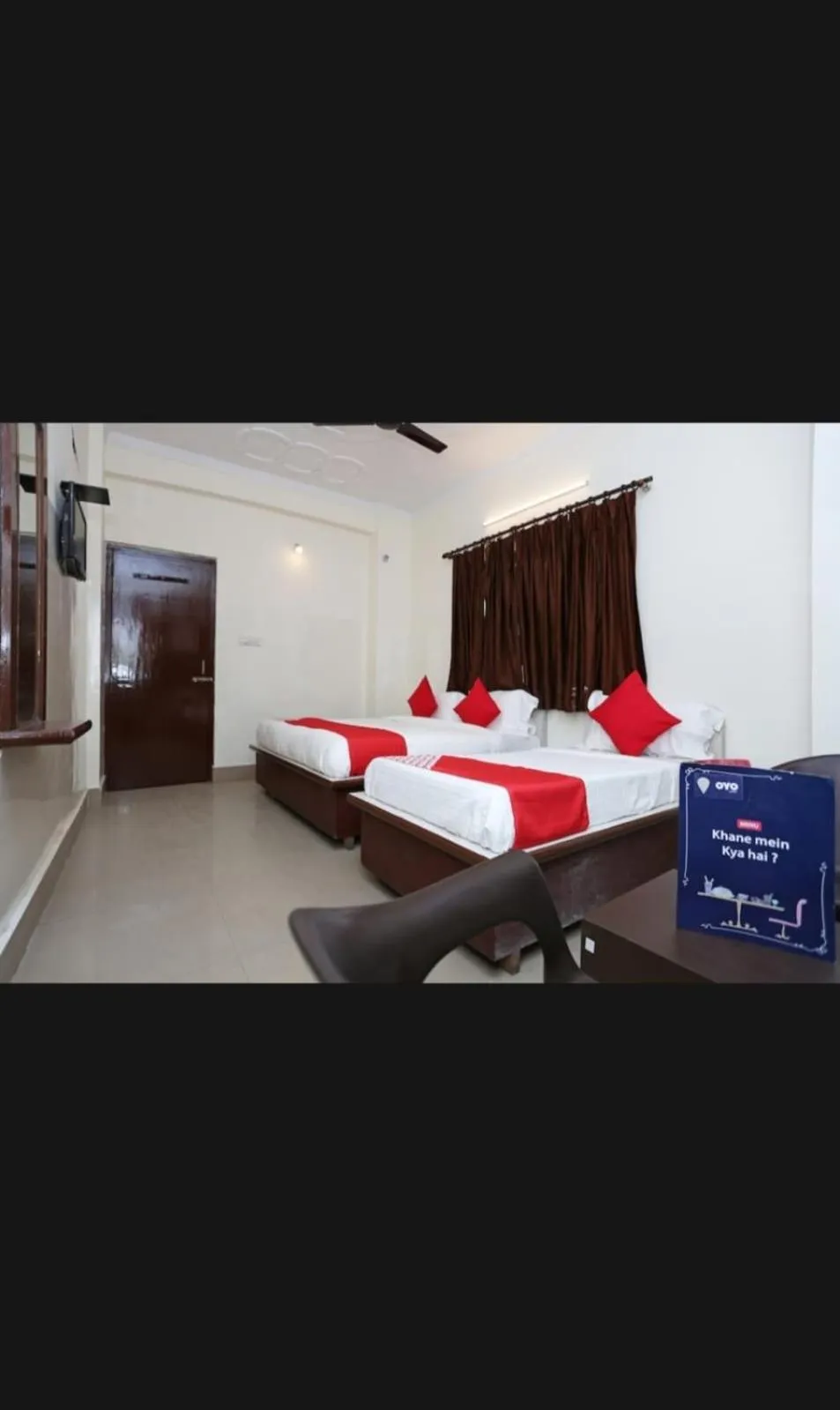 Bed in hotel Shiva palace - best stay hotel