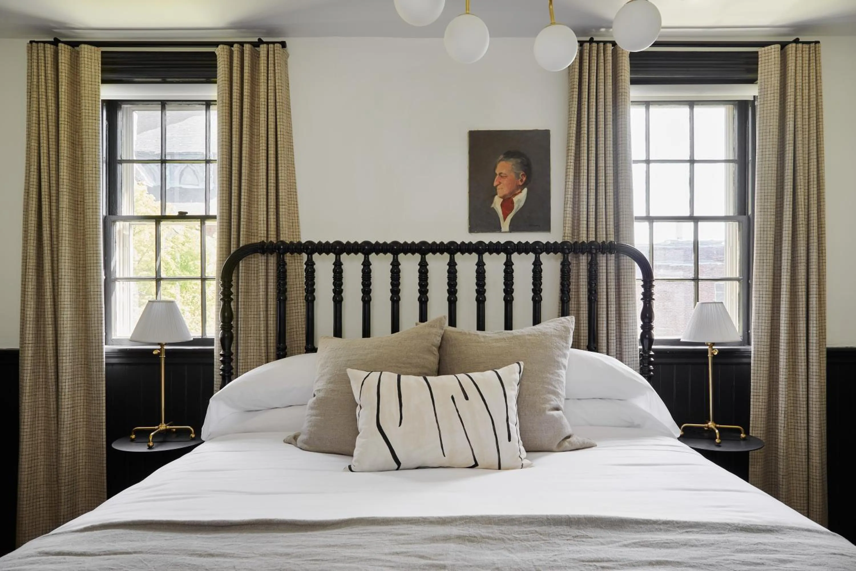 View (from property/room), Bed in Blind Tiger Portland - Danforth Street Guest House