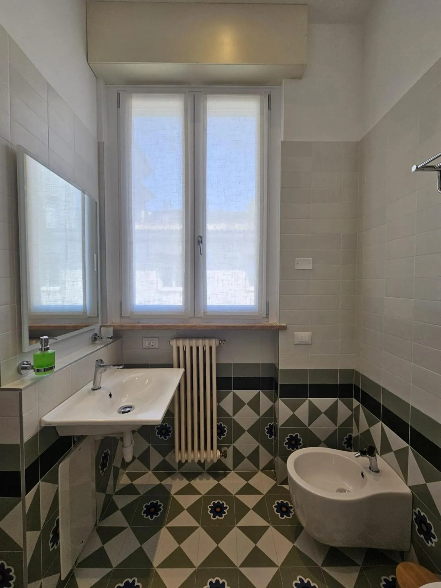 Toilet in La Castellana Loft Hotel