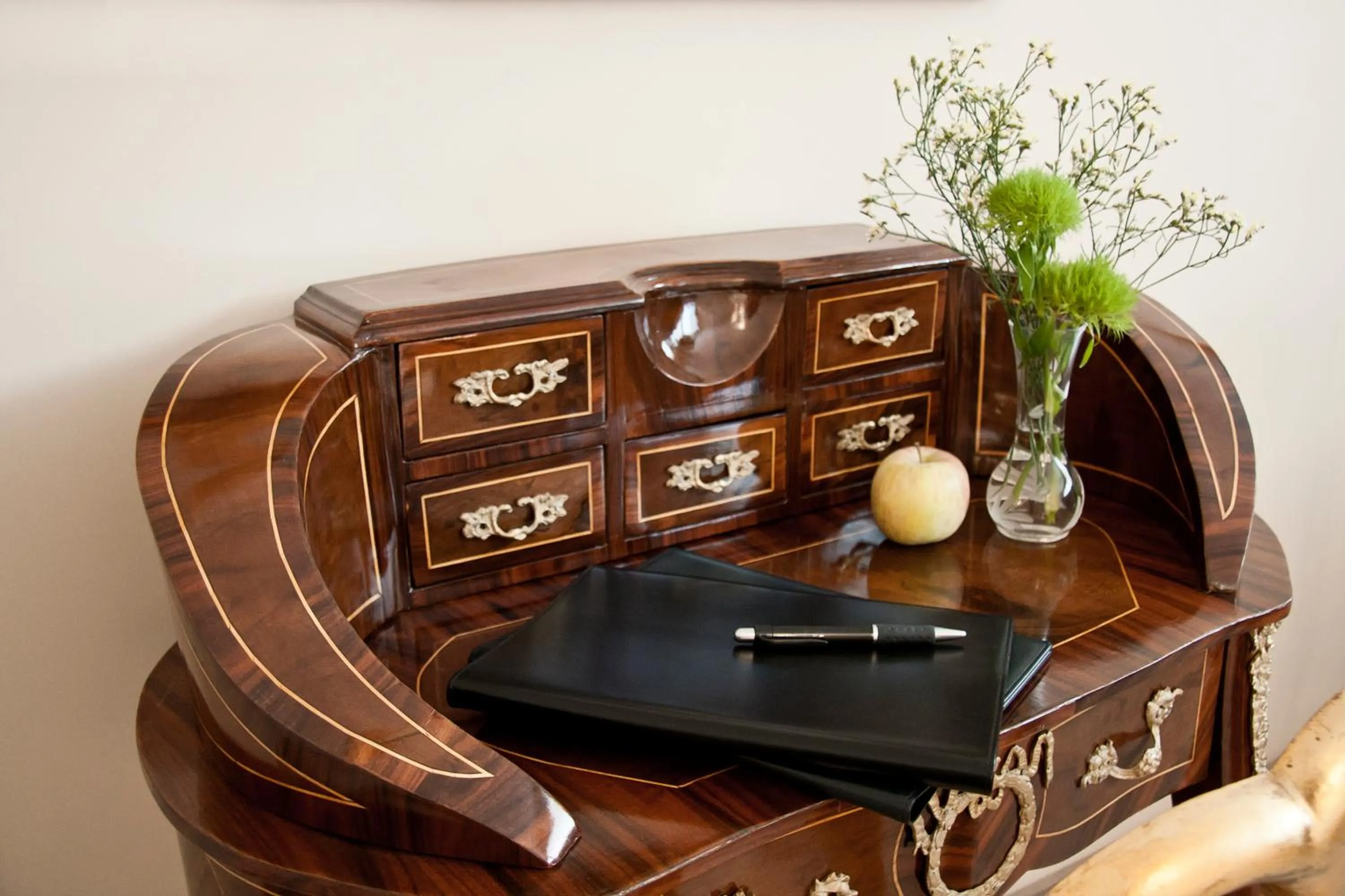 Decorative detail in La Castellana Loft Hotel