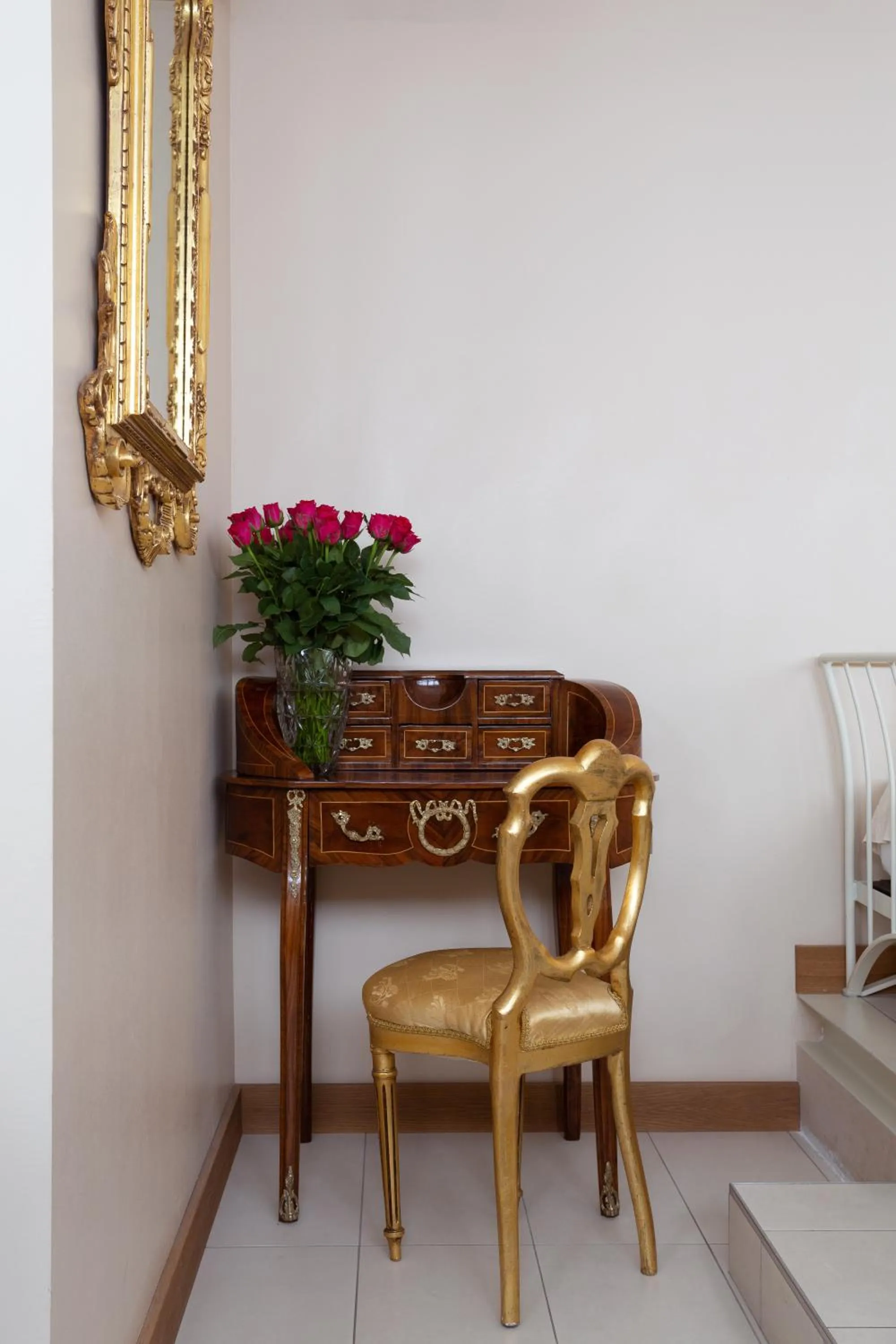 Decorative detail in La Castellana Loft Hotel