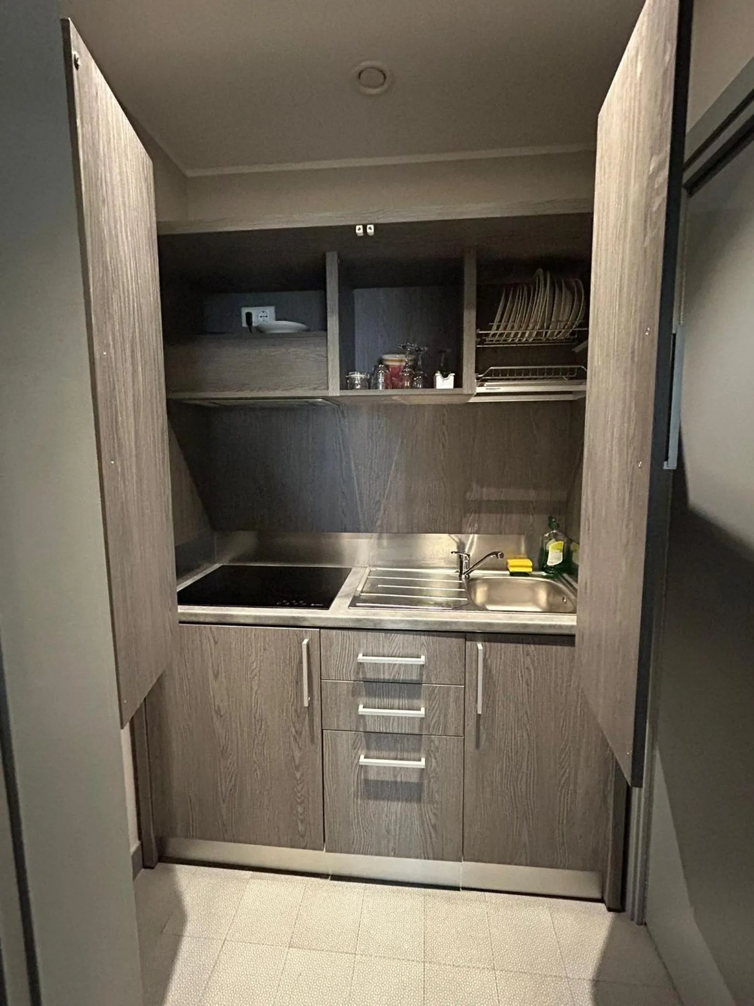 Kitchen or kitchenette in La Castellana Loft Hotel