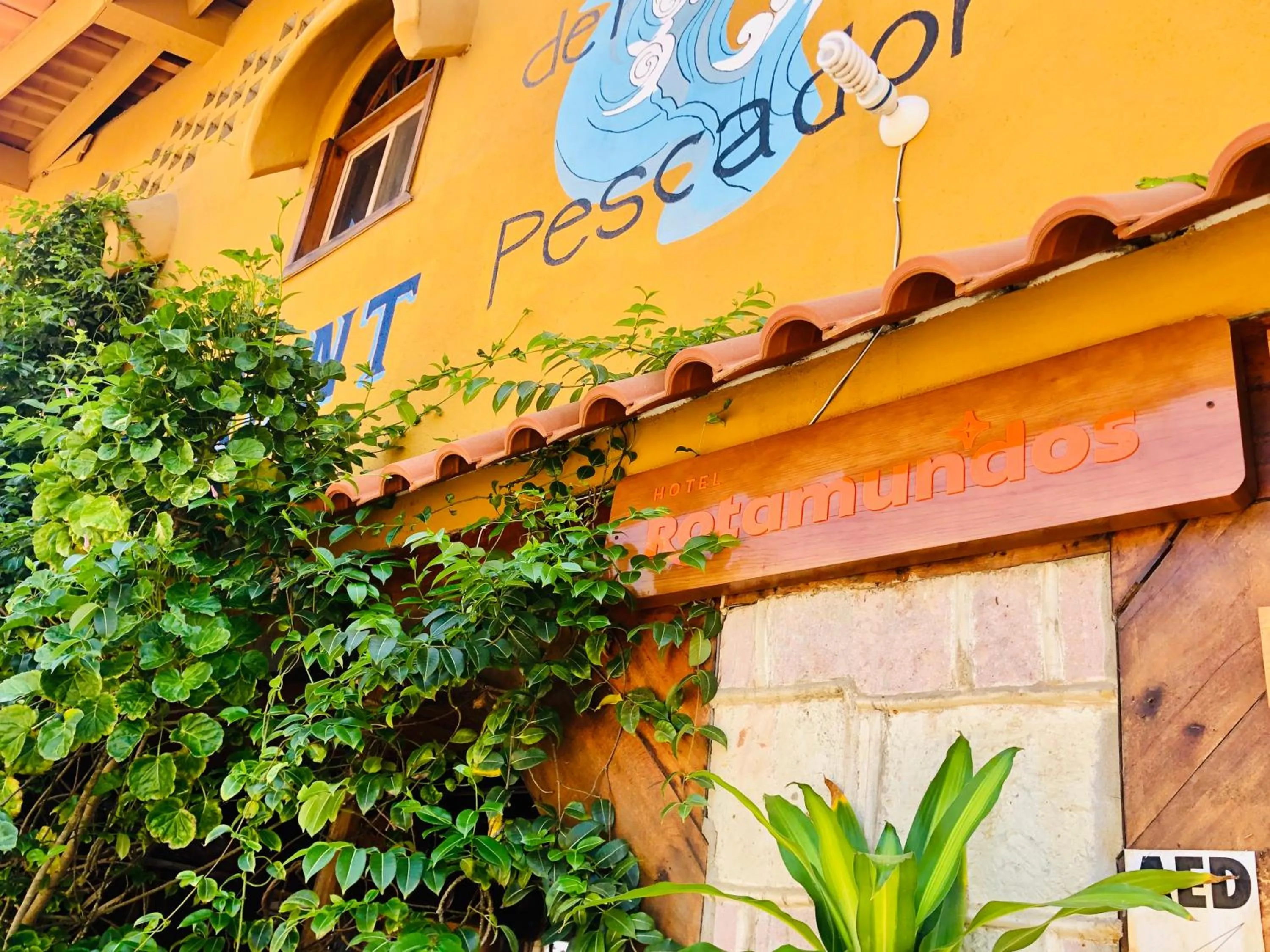 Property building in Hotel Paraíso del Pescador by Rotamundos