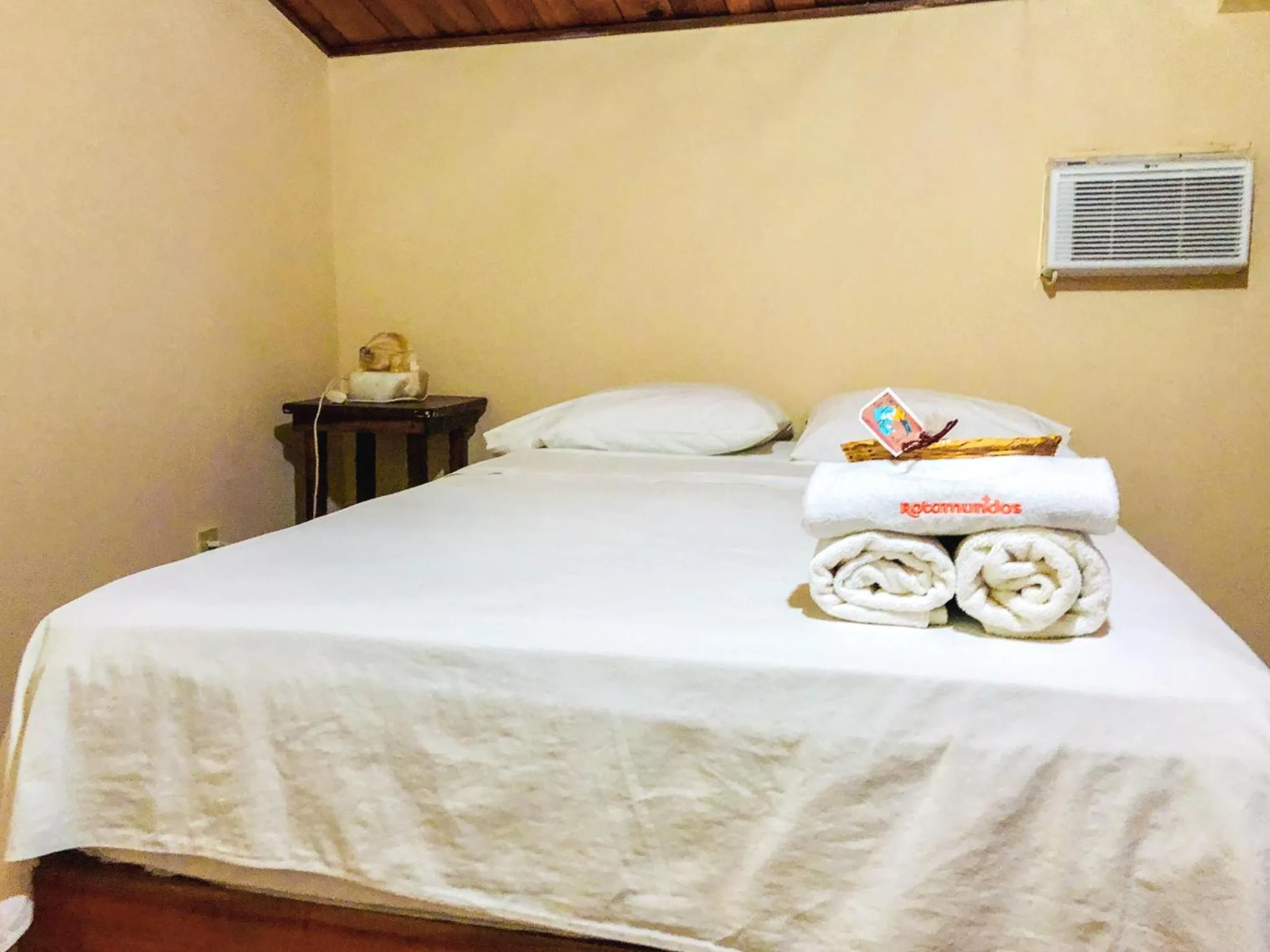 Bed in Hotel Paraíso del Pescador by Rotamundos