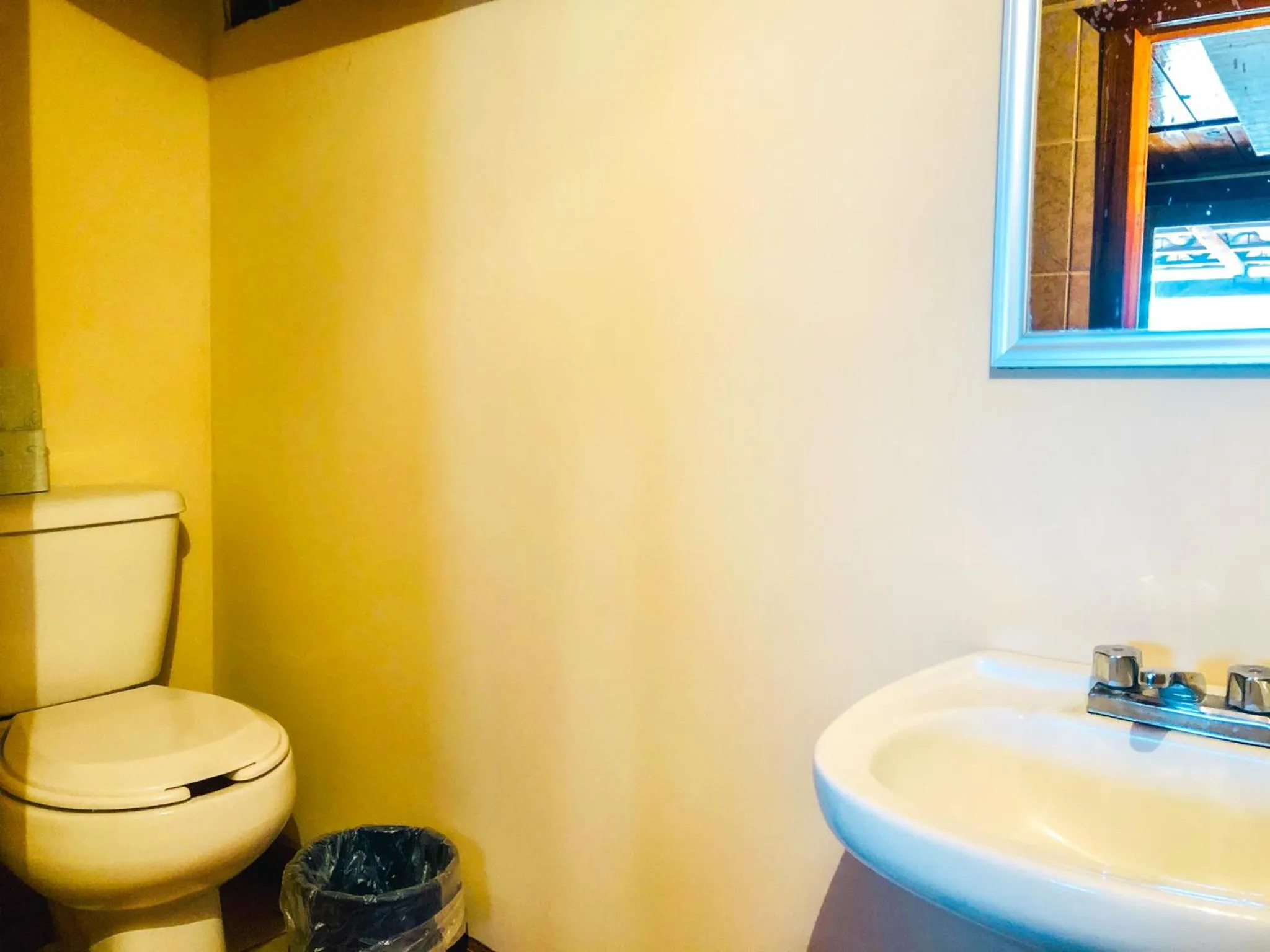 Bathroom in Hotel Paraíso del Pescador by Rotamundos