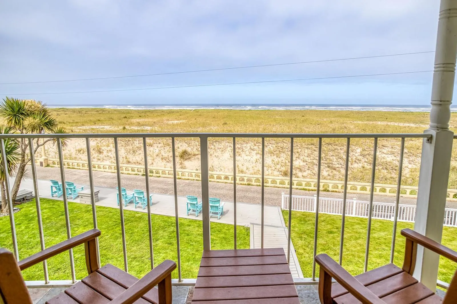 Balcony/Terrace in Inn of the Four Winds Seaside Oceanfront