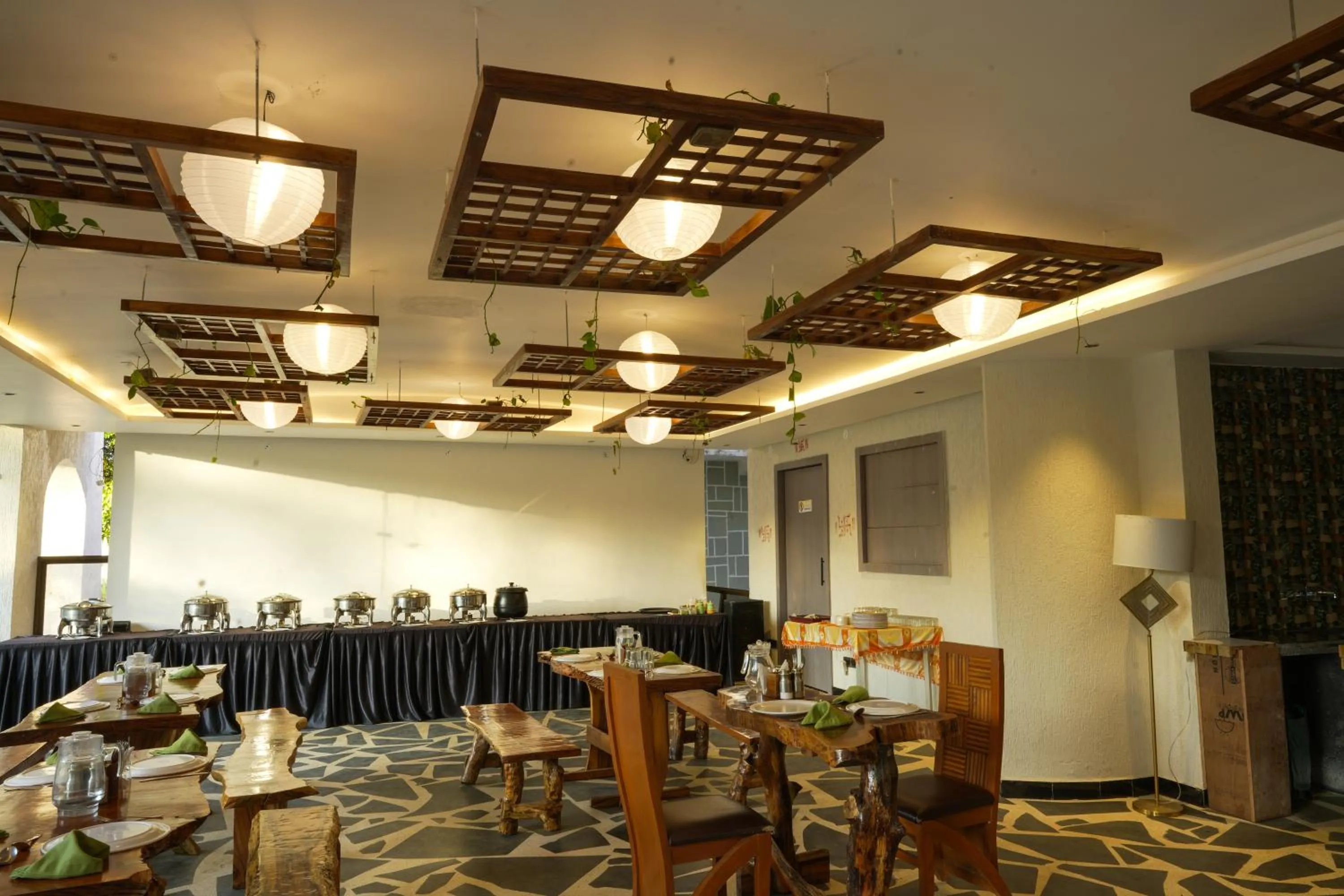 Restaurant/places to eat in Olive