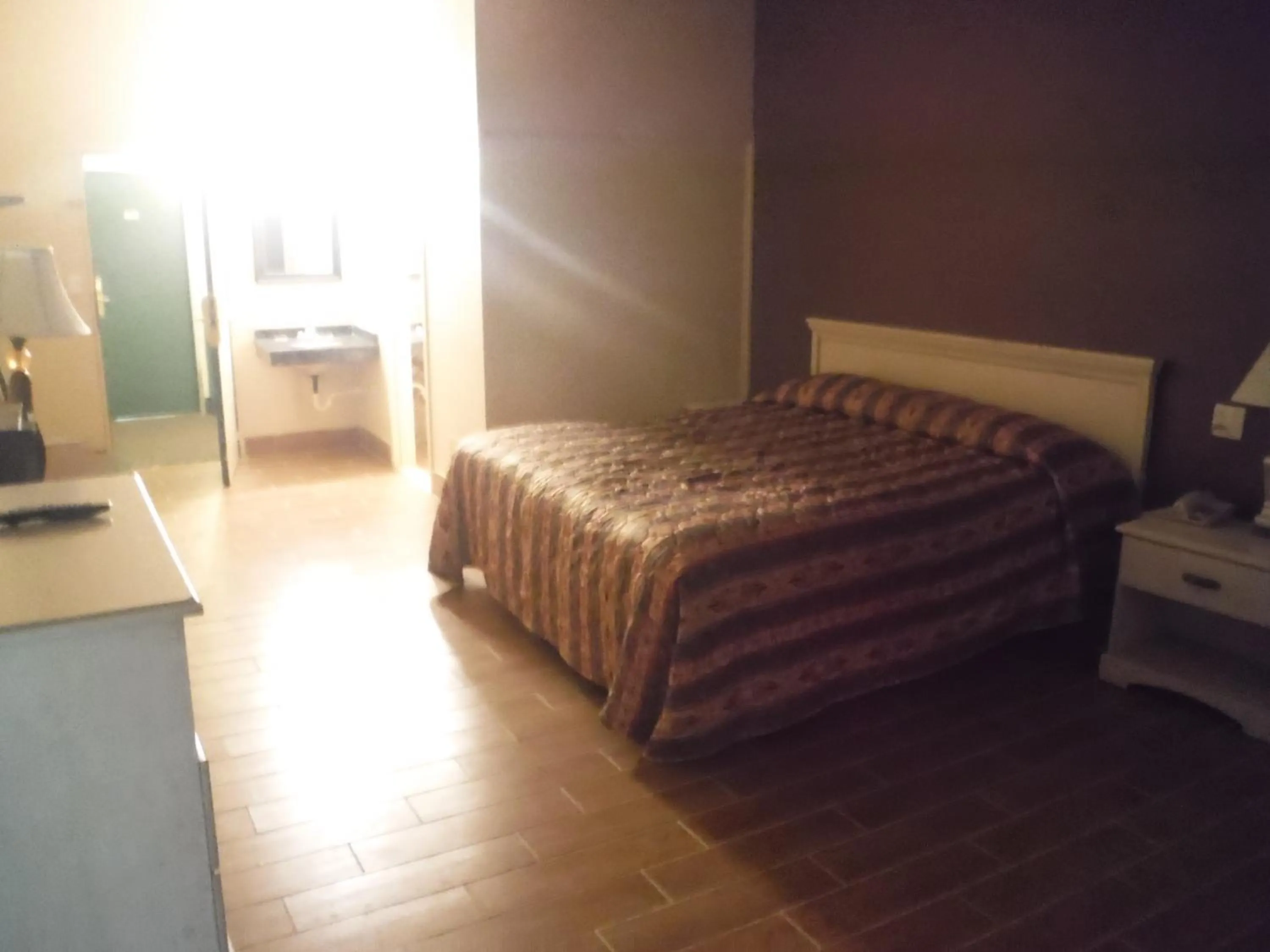 View (from property/room), Bed in Budgetel Inn & Suites Hotel