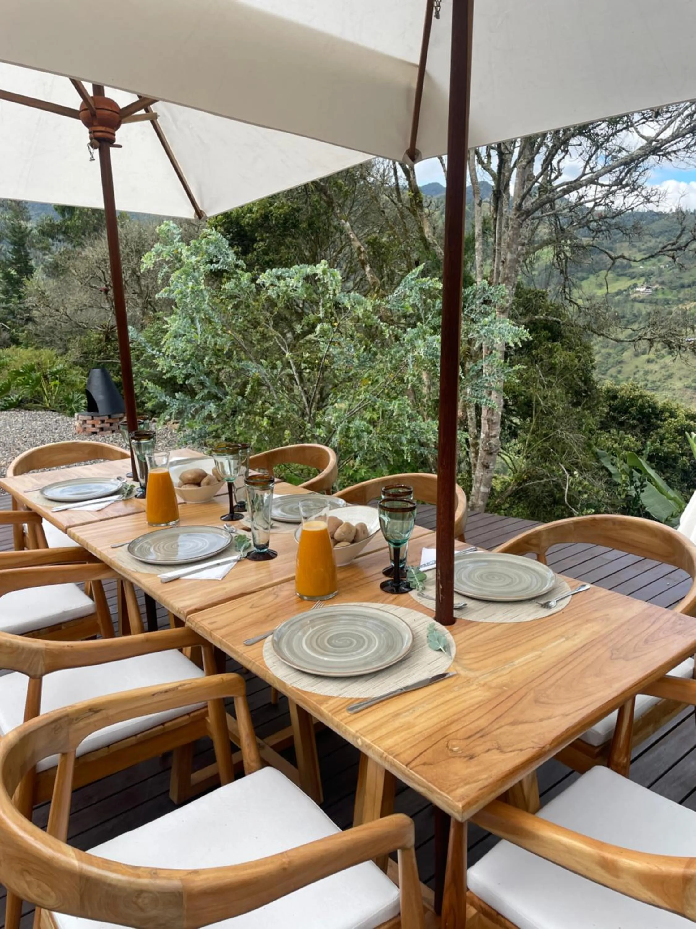 Restaurant/places to eat in TsiaBie Hotel