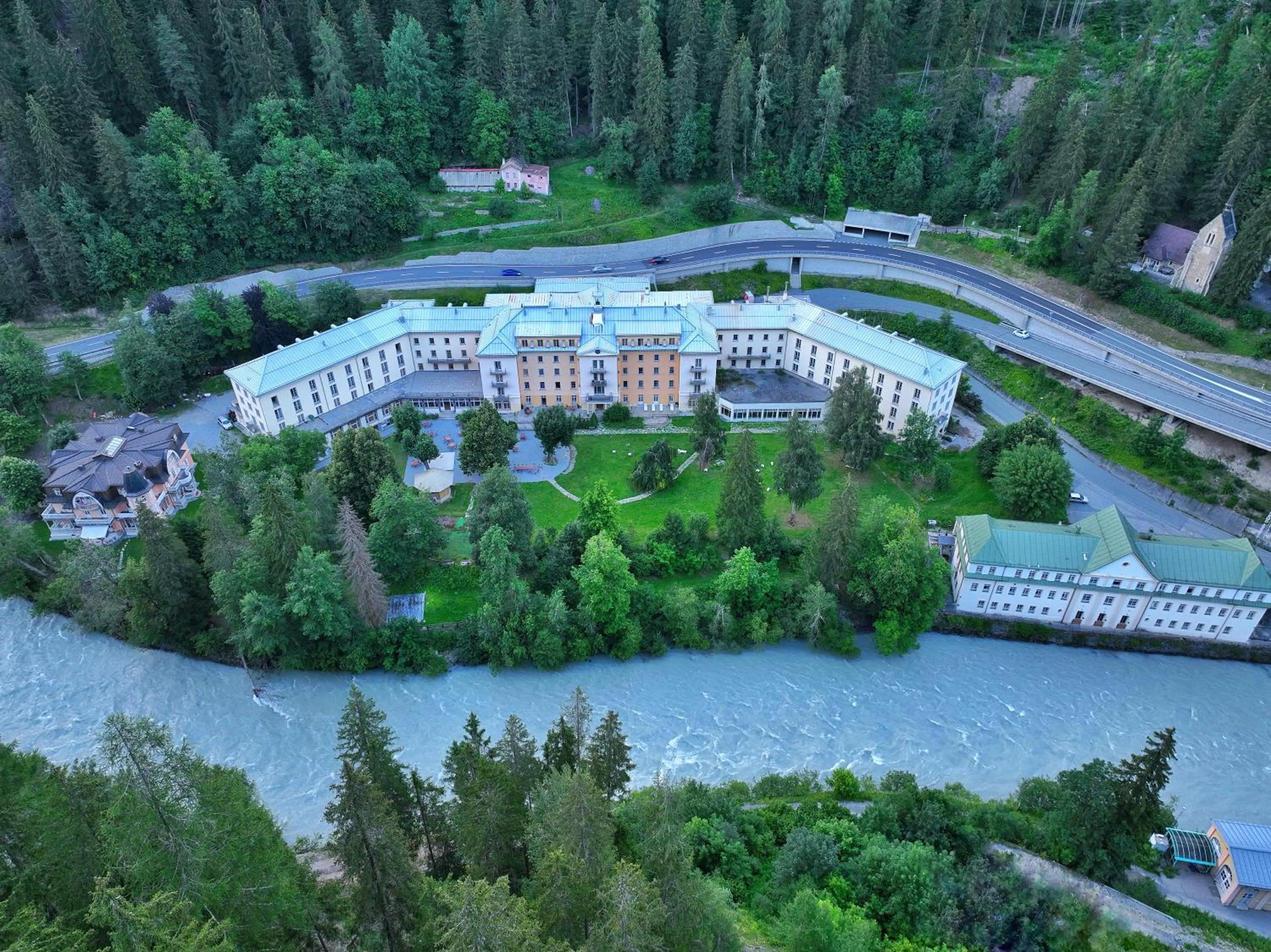 Scuol Palace - Culture, Nature & Health