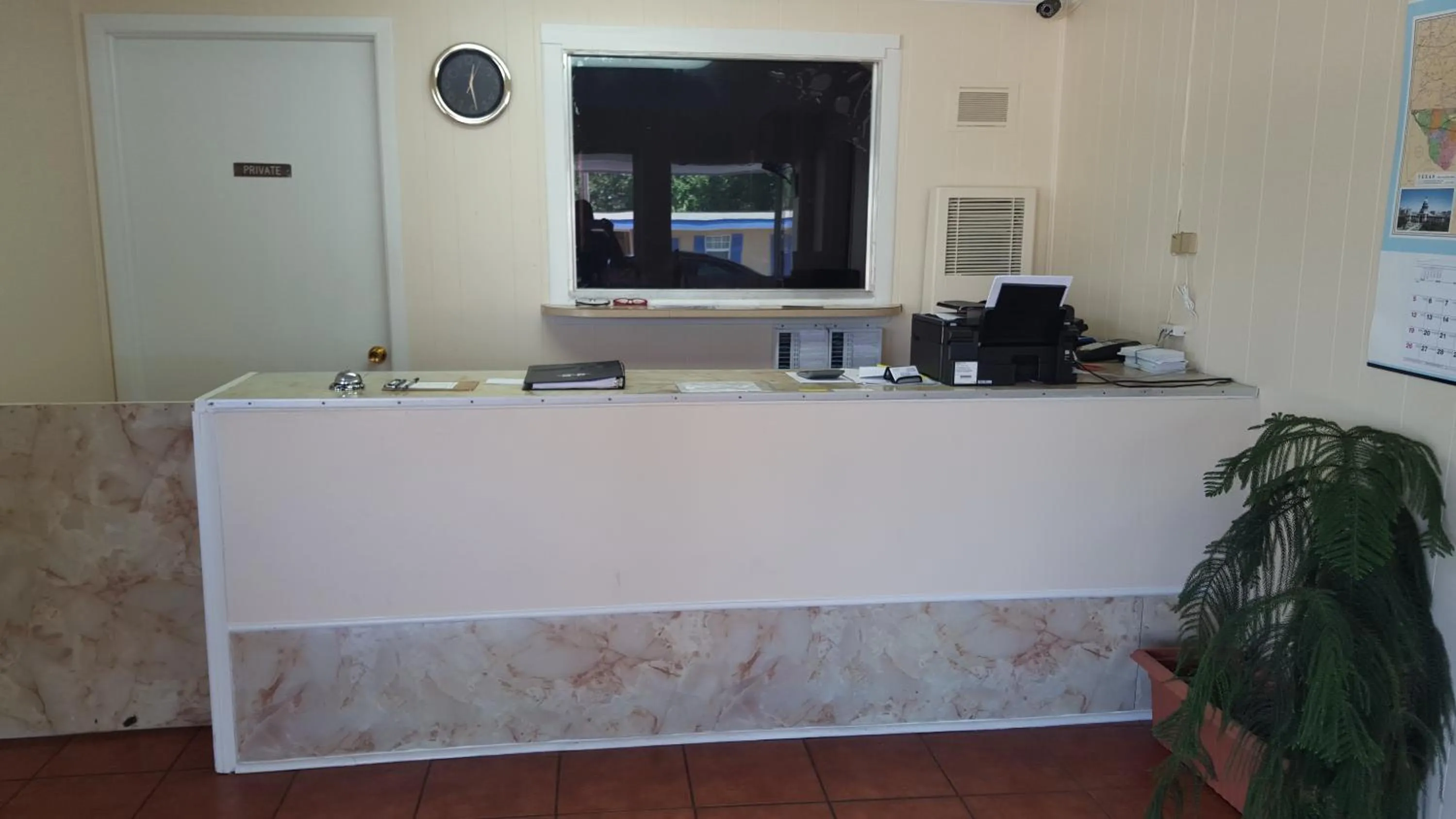 Lobby or reception in Royal Inn