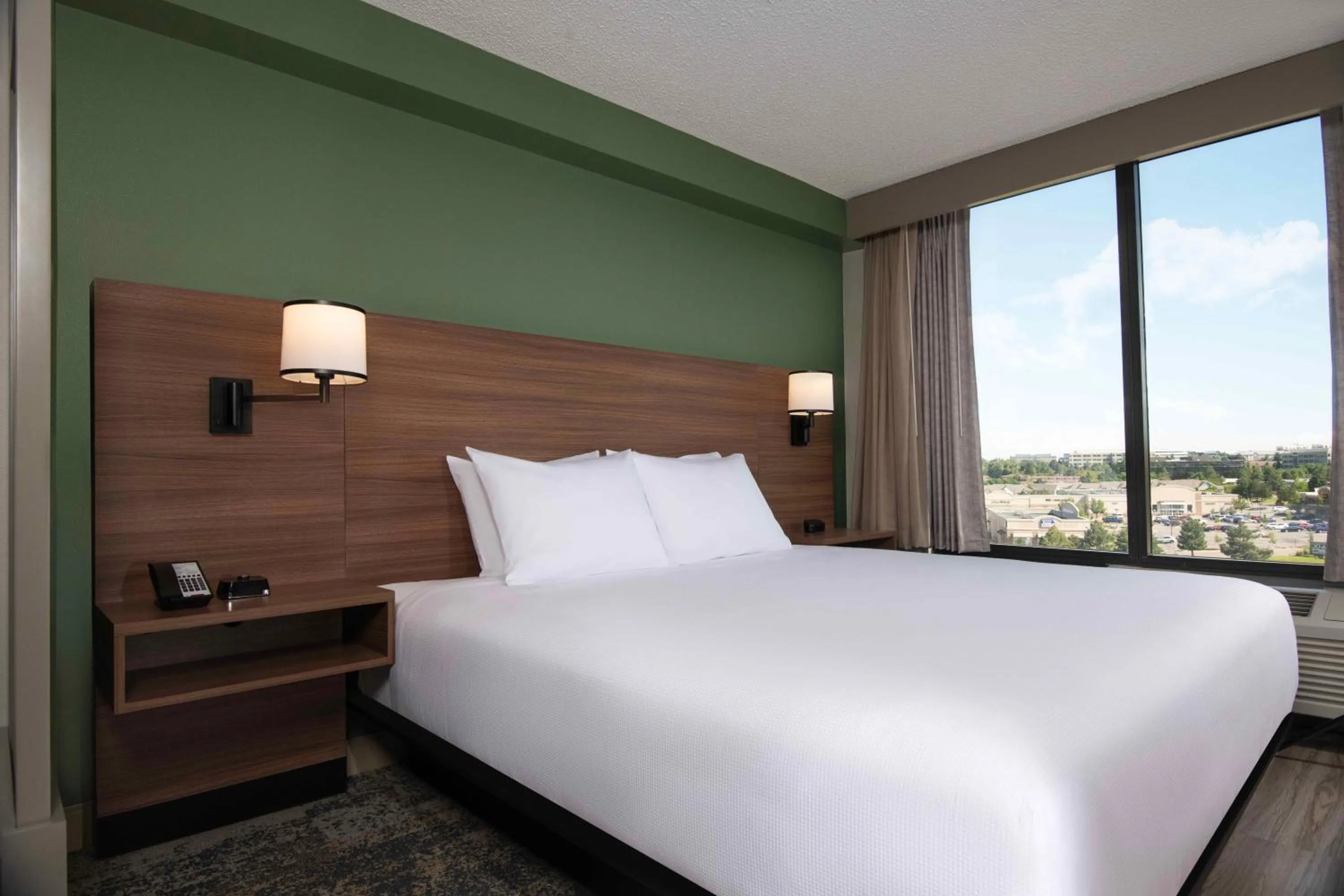 Bed in Hyatt Place Denver-South/Park Meadows