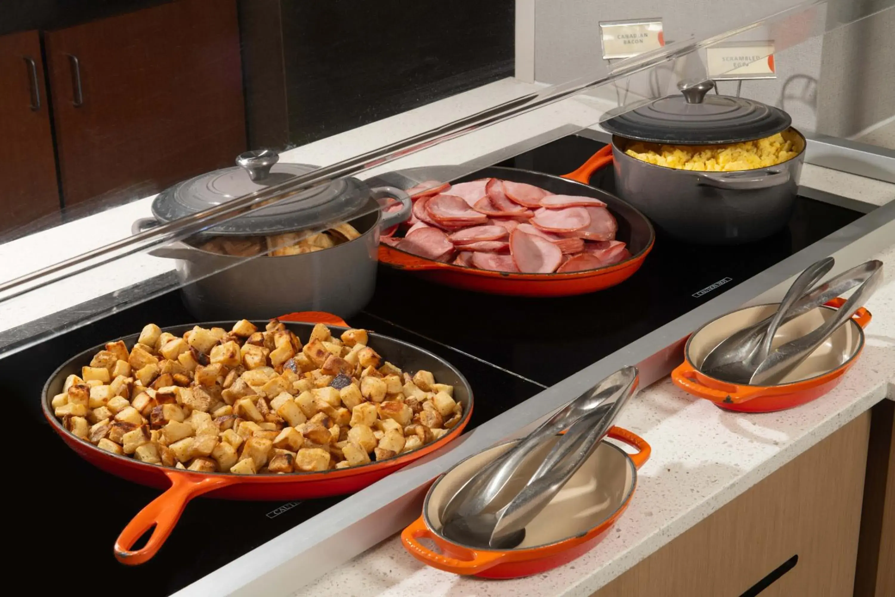 Buffet breakfast in Hyatt Place Denver-South/Park Meadows Buffet breakfast in Hyatt Place Denver-South/Park Meadows