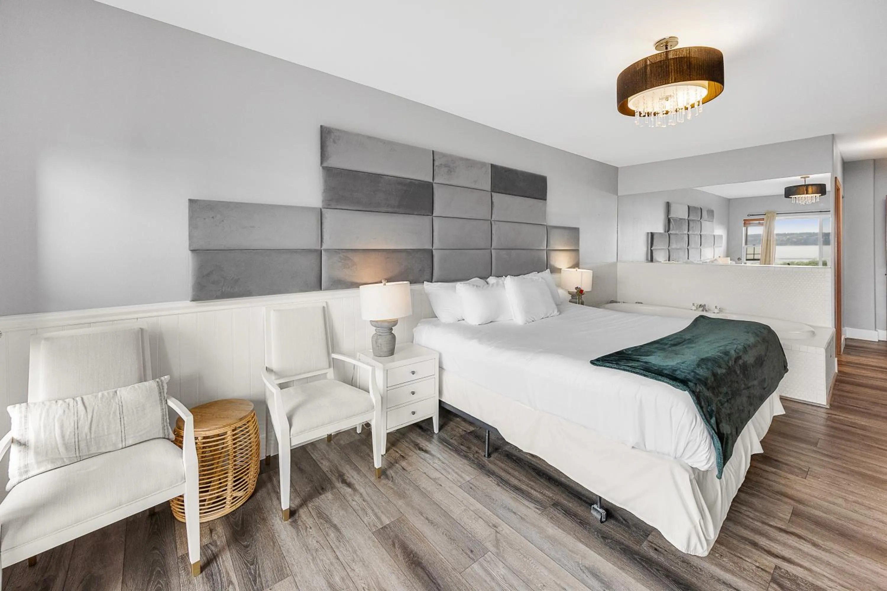 Bed in Camano Island Inn