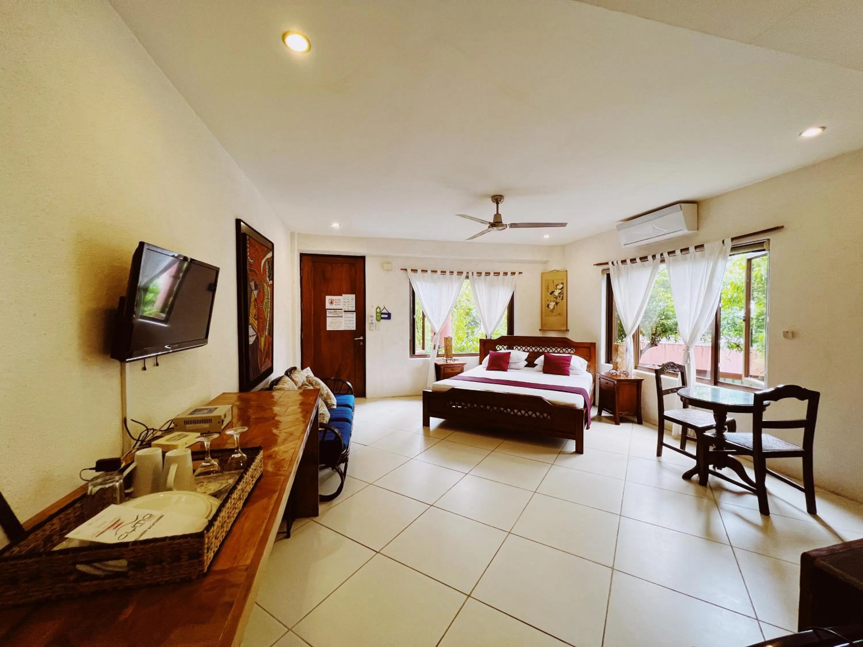 Living room, Bed in Biancas Garden Apartments Boracay