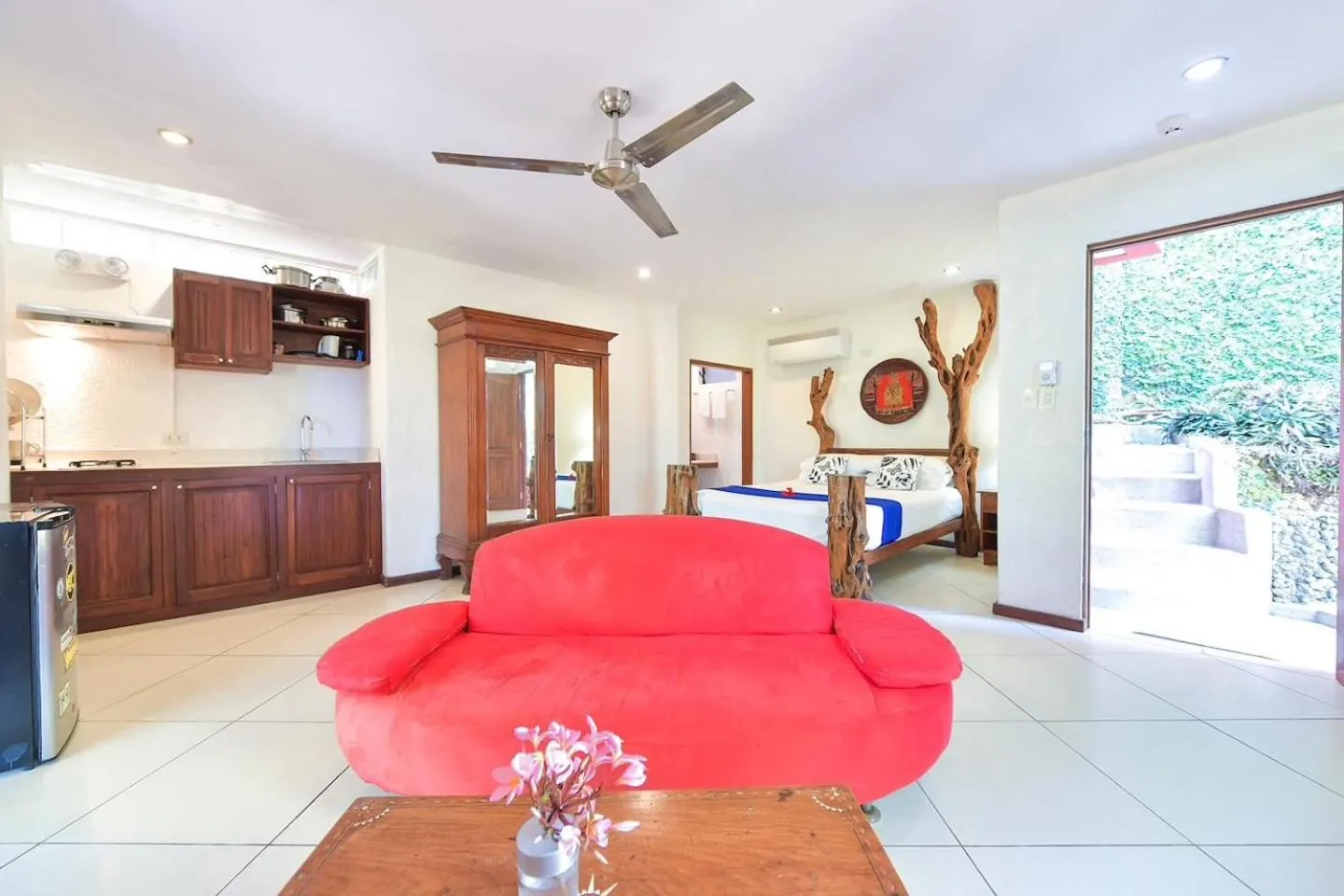 Kitchen or kitchenette in Biancas Garden Apartments Boracay