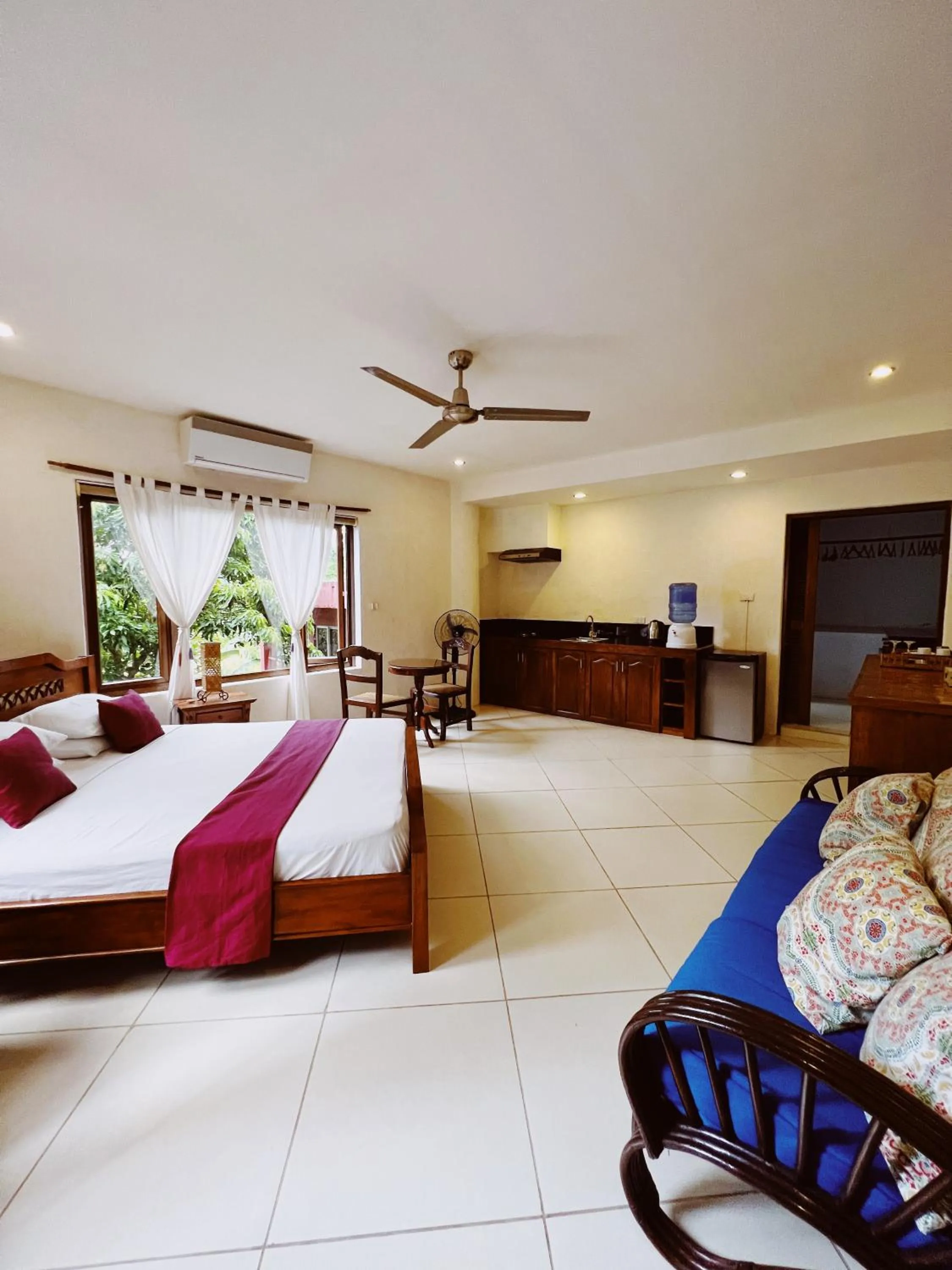 Photo of the whole room, Bed in Biancas Garden Apartments Boracay