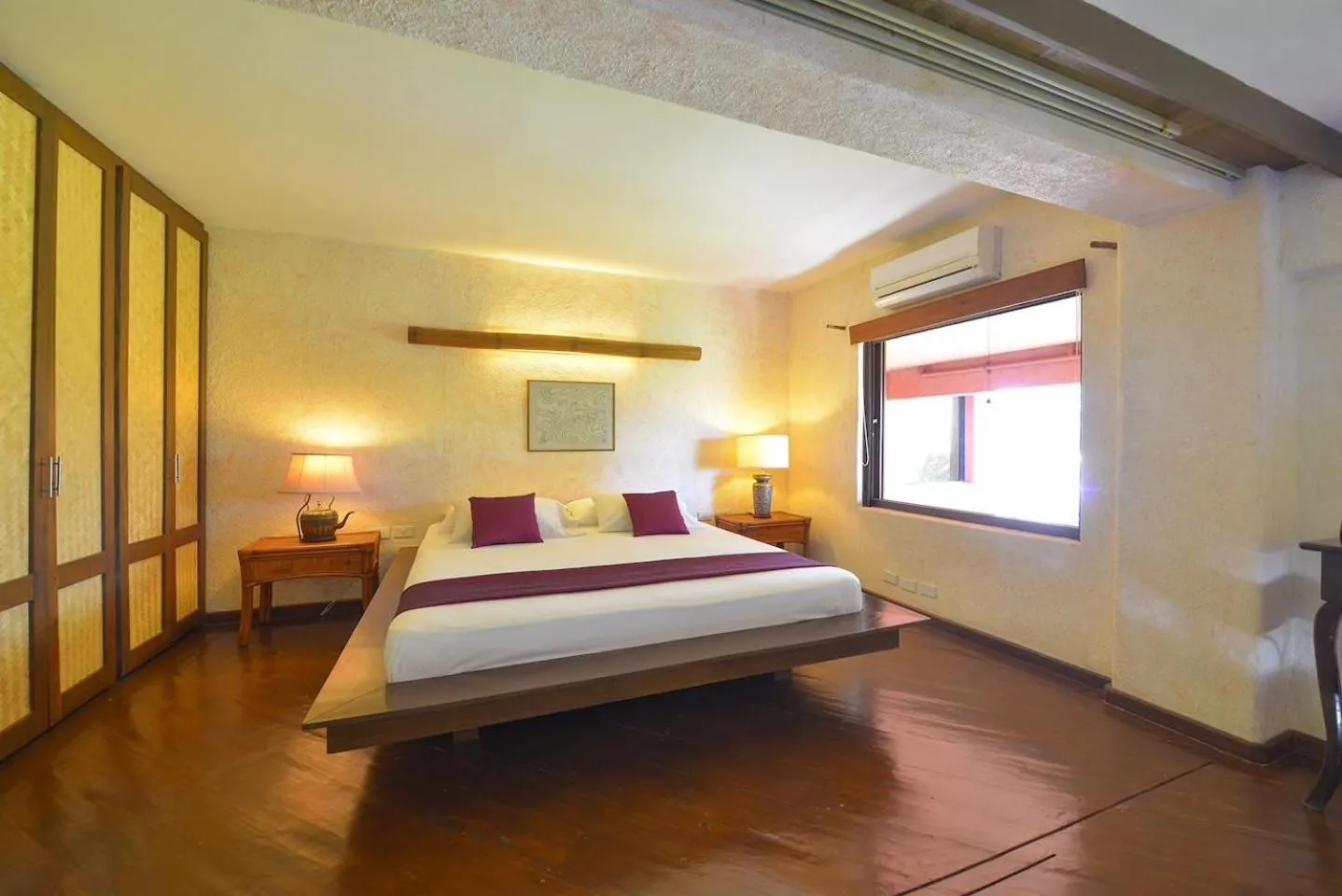 Bed in Biancas Garden Apartments Boracay