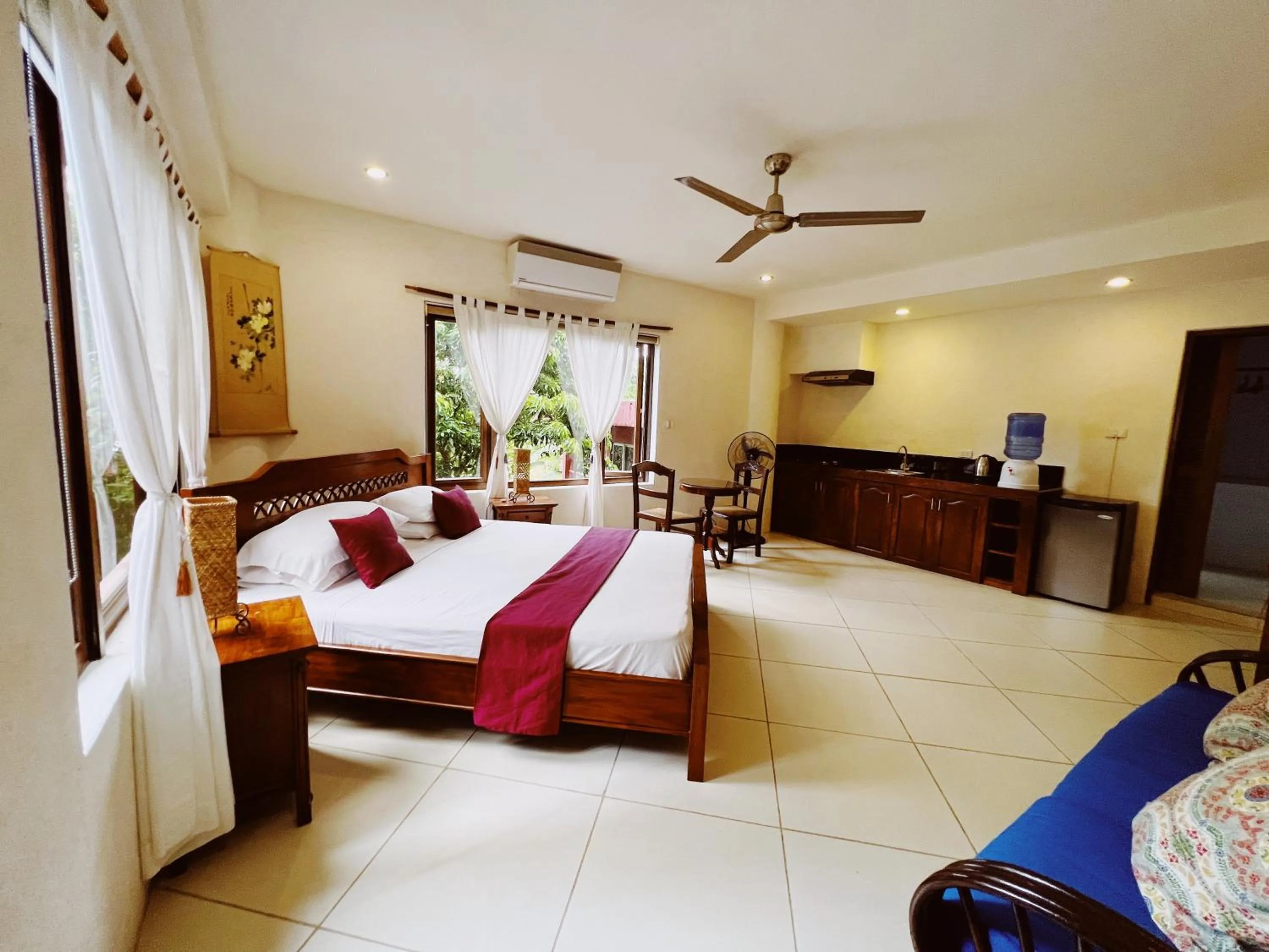 Photo of the whole room, Bed in Biancas Garden Apartments Boracay